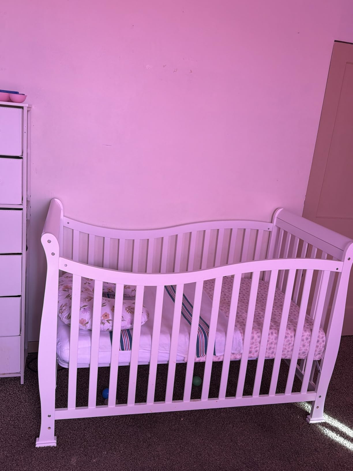 Dream On Me Violet 7-in-1 Convertible Life Style Crib in White, Greenguard Gold Certified, 4 Mattress Height Settings, Made of Sustainable New Zealand Pinewood | BSA Verified, ASTM & CPSC Compliant, Full-Size Crib, 4-Position Mattress Support, 50 Lb Limit, Non-Toxic Finish, 6 Colors customer photo 1
