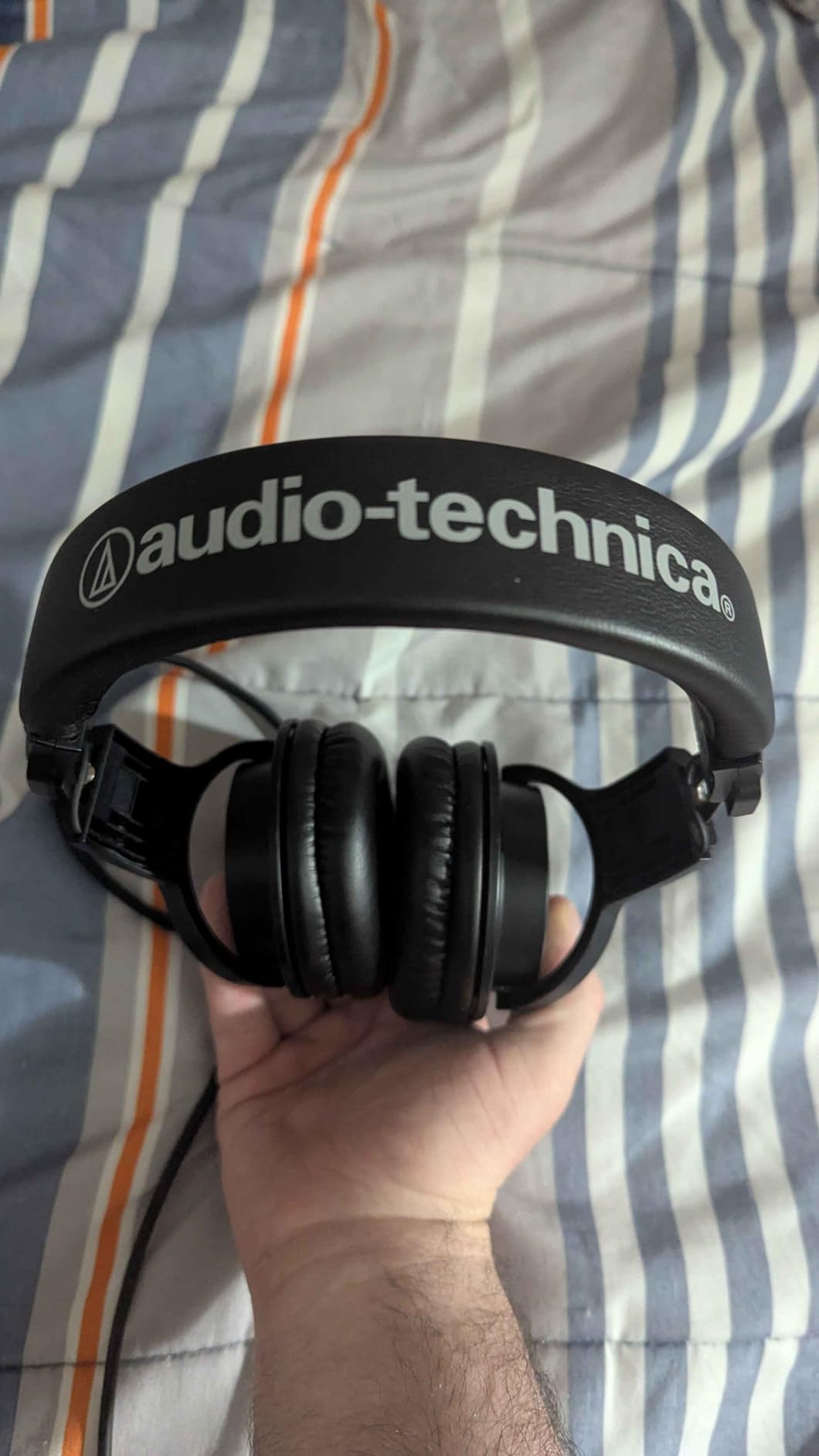 Audio-Technica ATH-M20x Professional Studio Monitor Headphones, Black customer photo 1