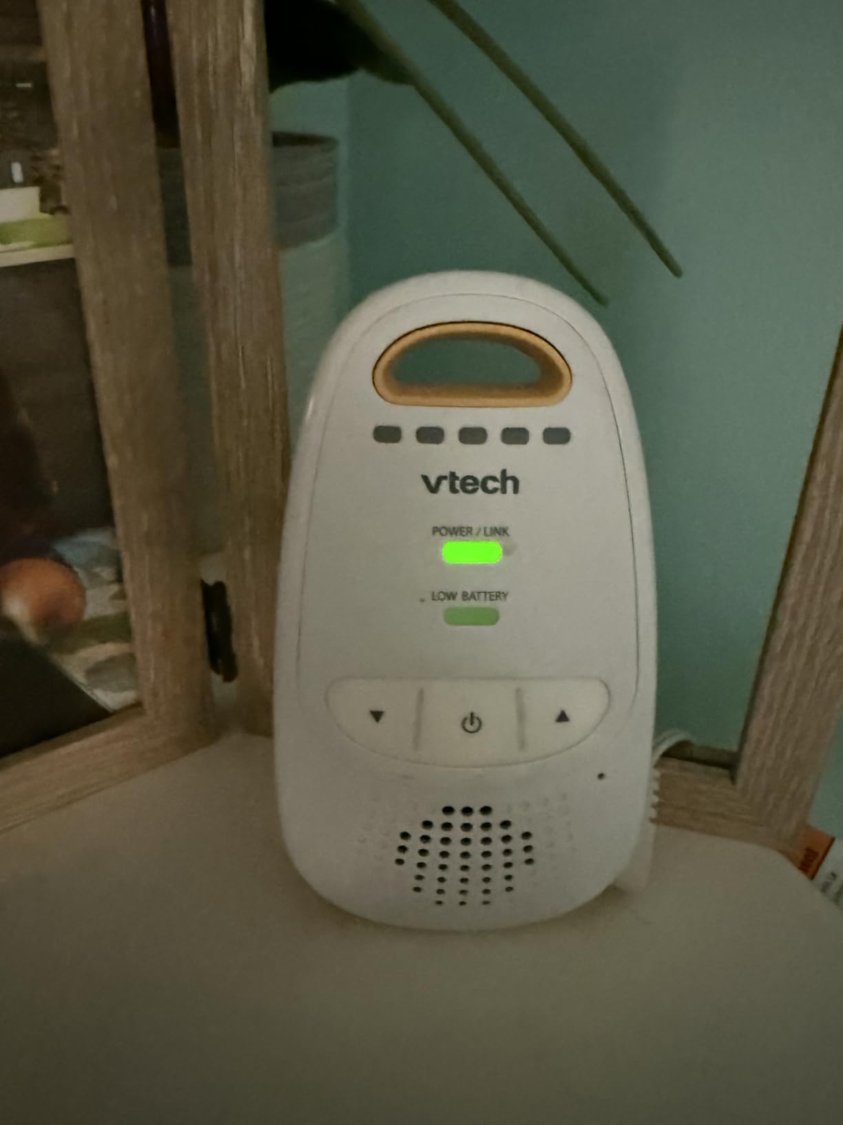 VTech Audio Baby Monitor — No Static DECT 6.0, No WiFi, Hack-Proof | 8Hr Battery, Belt Clip, 1000ft Range, 5-Level Sound Indicator | DM111 customer photo 2