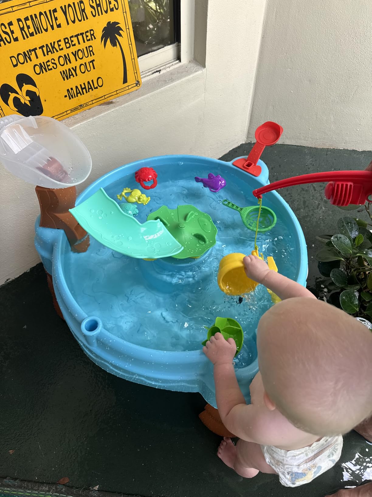 Little Tikes Full Set Water Table Fish 'n Splash - Full Set w/Toys & Fishing Set customer photo 2