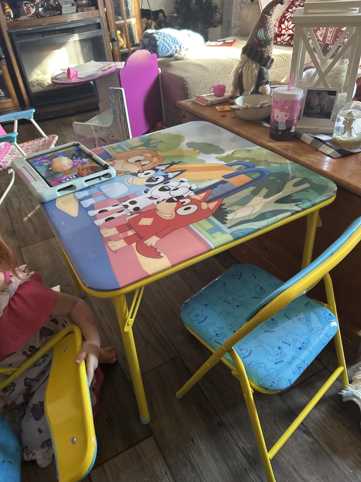 Idea Nuova Marvel Spiderman 3 Piece Children's Activity Square Table and Chair Set, Ages 3+ (NN201039) customer photo 1