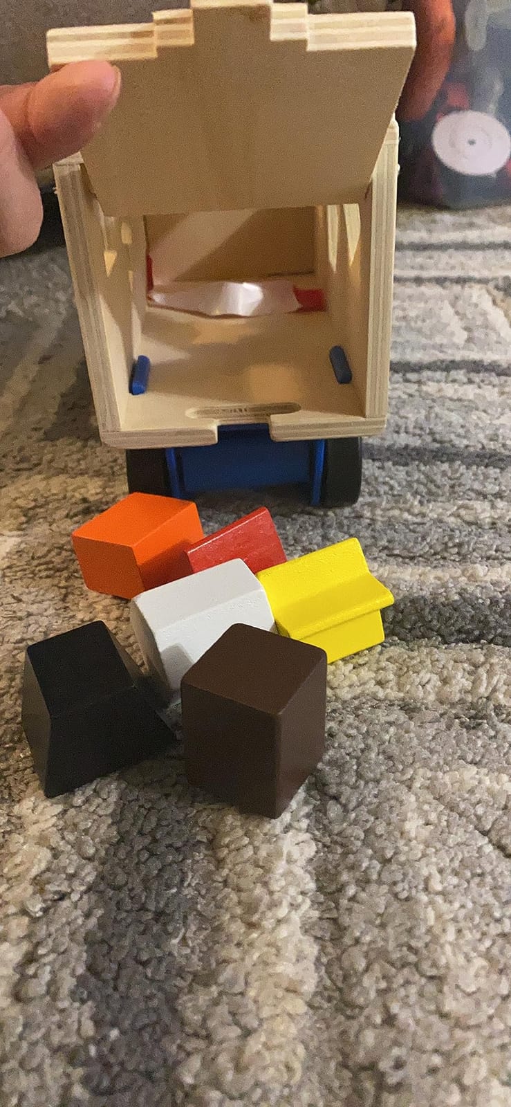 Melissa & Doug Shape-Sorting Dump Truck Wooden Toy with 9 Blocks and 2 Toy Figures - Montessori Toys and Toddler Toys for Preschool Learning Activities customer photo 2
