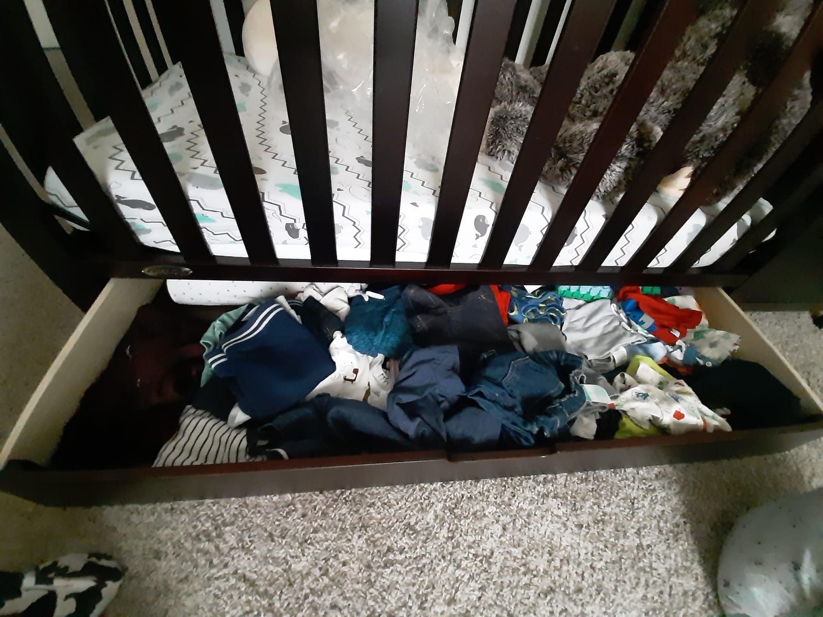 Graco Remi 4-in-1 Convertible Crib & Changer, White customer photo 1