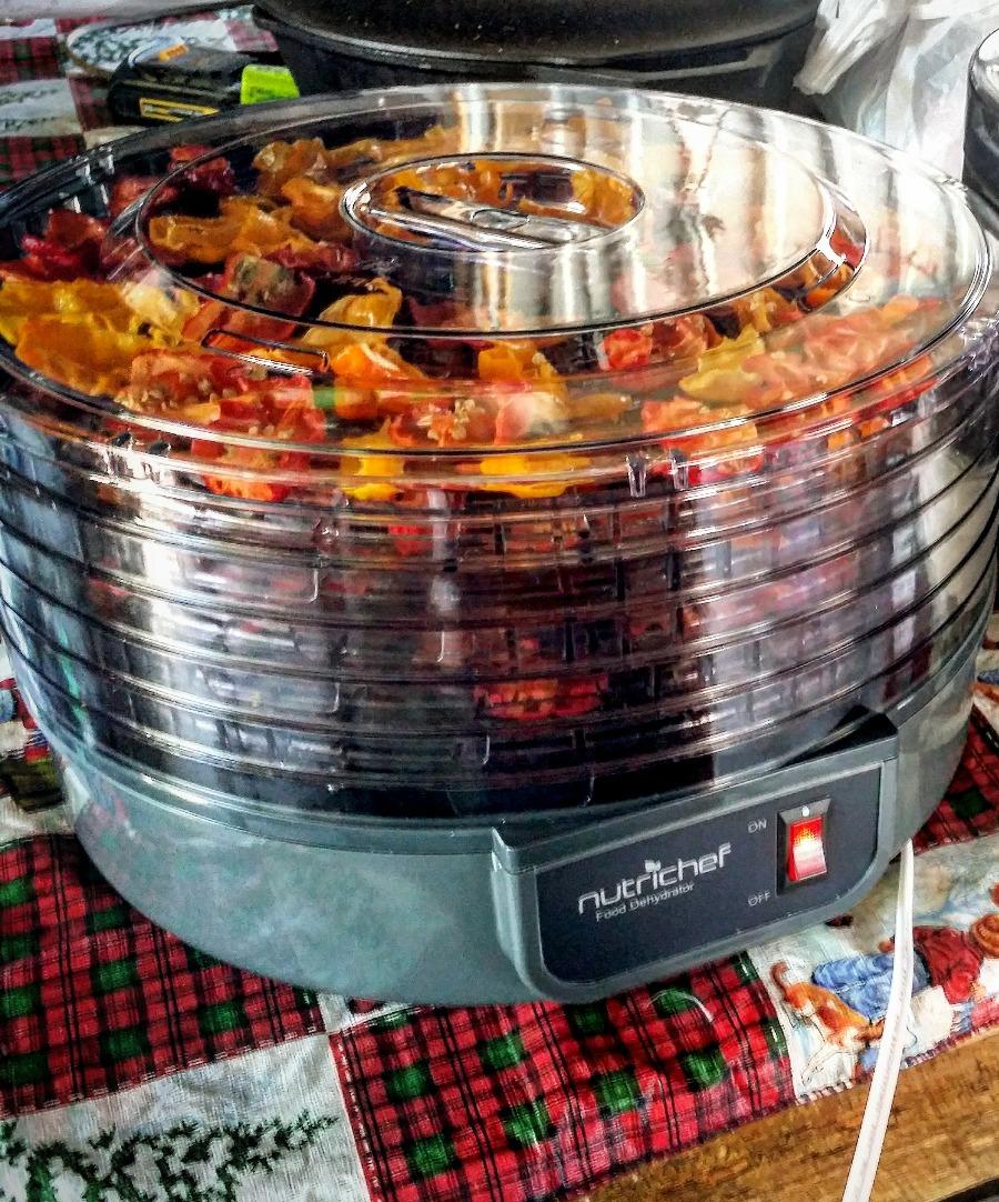 NutriChef Electric Countertop Food Dehydrator - Professional Multi-Tier Food Preserver - Dehydrates Fish, Meats, Mushrooms, Fruits & Vegetables - 5 Easy to Clean Stackable Trays., One Size, Black customer photo 2