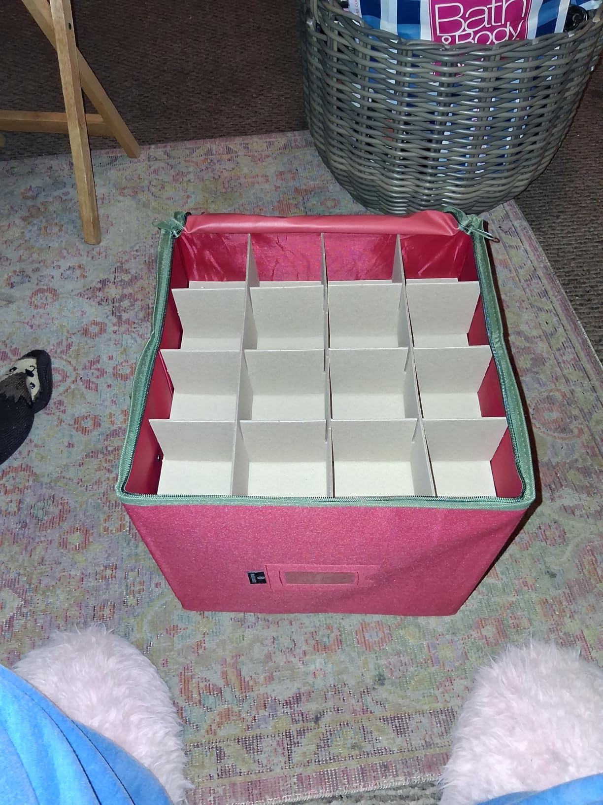 Handy Laundry, Christmas Ornament Storage, Stores up to 64 Holiday Ornament, Adjustable Dividers, Zippered Top, Two Handles Attractive Storage Box Keeps Decorations Clean & Dry for Next Season, Green customer photo 2