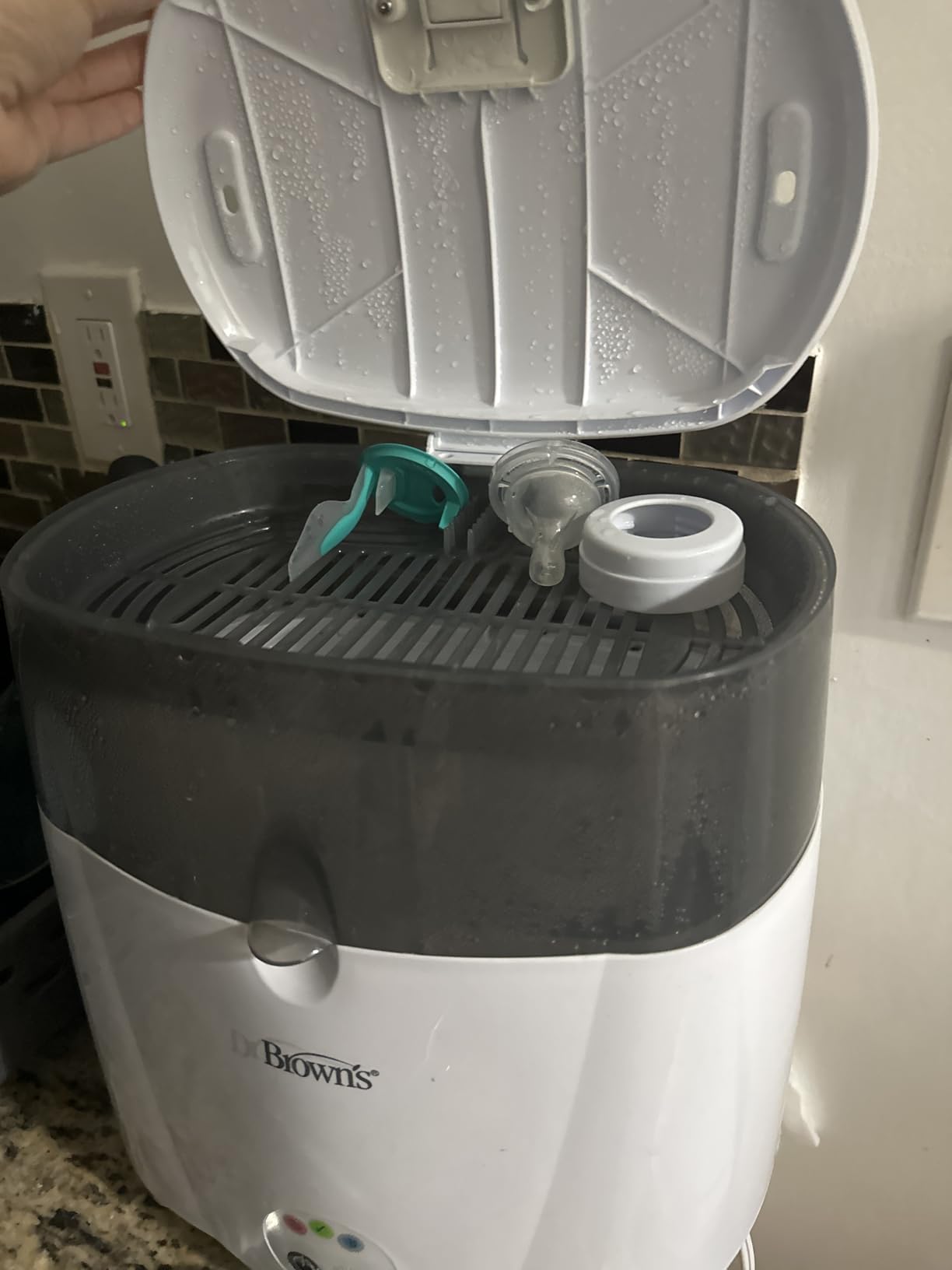 Dr. Brown’s Deluxe Electric Sterilizer for Baby Bottles and Other Baby Essentials customer photo 2