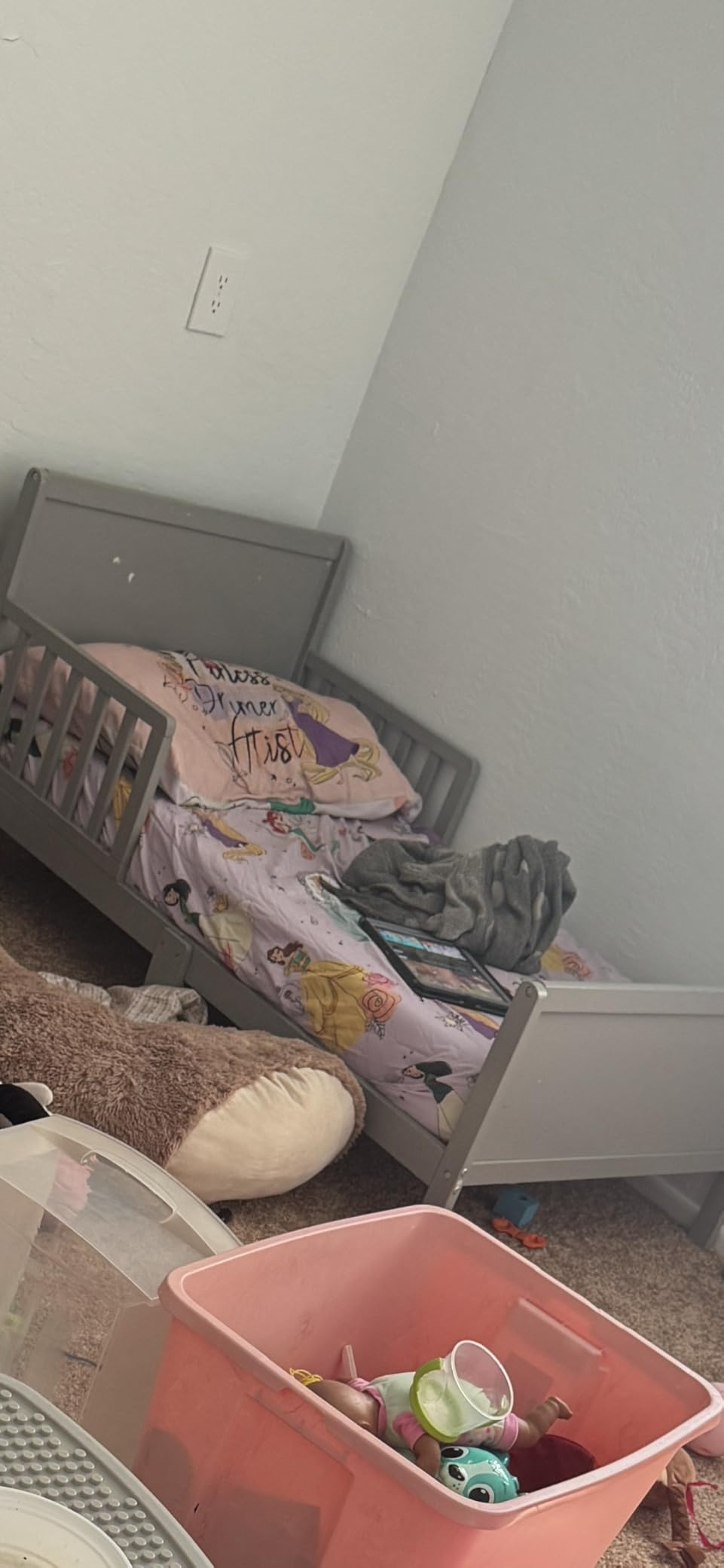 Delta Children Fancy Wood Toddler Bed - Greenguard Gold Certified, Grey customer photo 2