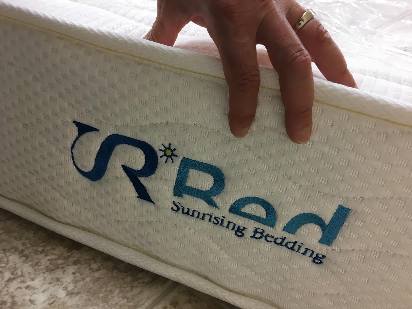 Sunrising Bedding 8” Natural Latex Queen Mattress, Individually Encased Pocket Coil, Firm, Supportive, Naturally Cooling, Organic Mattress, 120-Night Free Trial, 20-Year Warranty customer photo 2