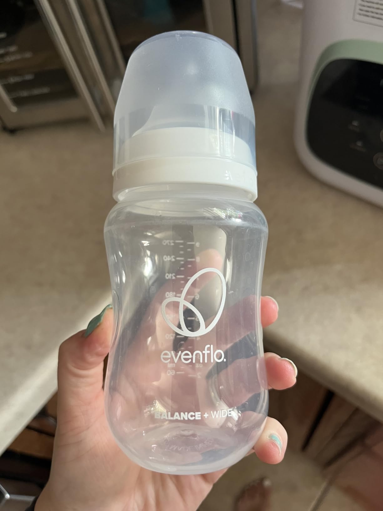 Evenflo Feeding Premium Proflo Venting Balance Plus Wide Neck Baby, Newborn and Infant Bottles - Helps Reduce Colic - 9 Ounce (Pack of 6) customer photo 1