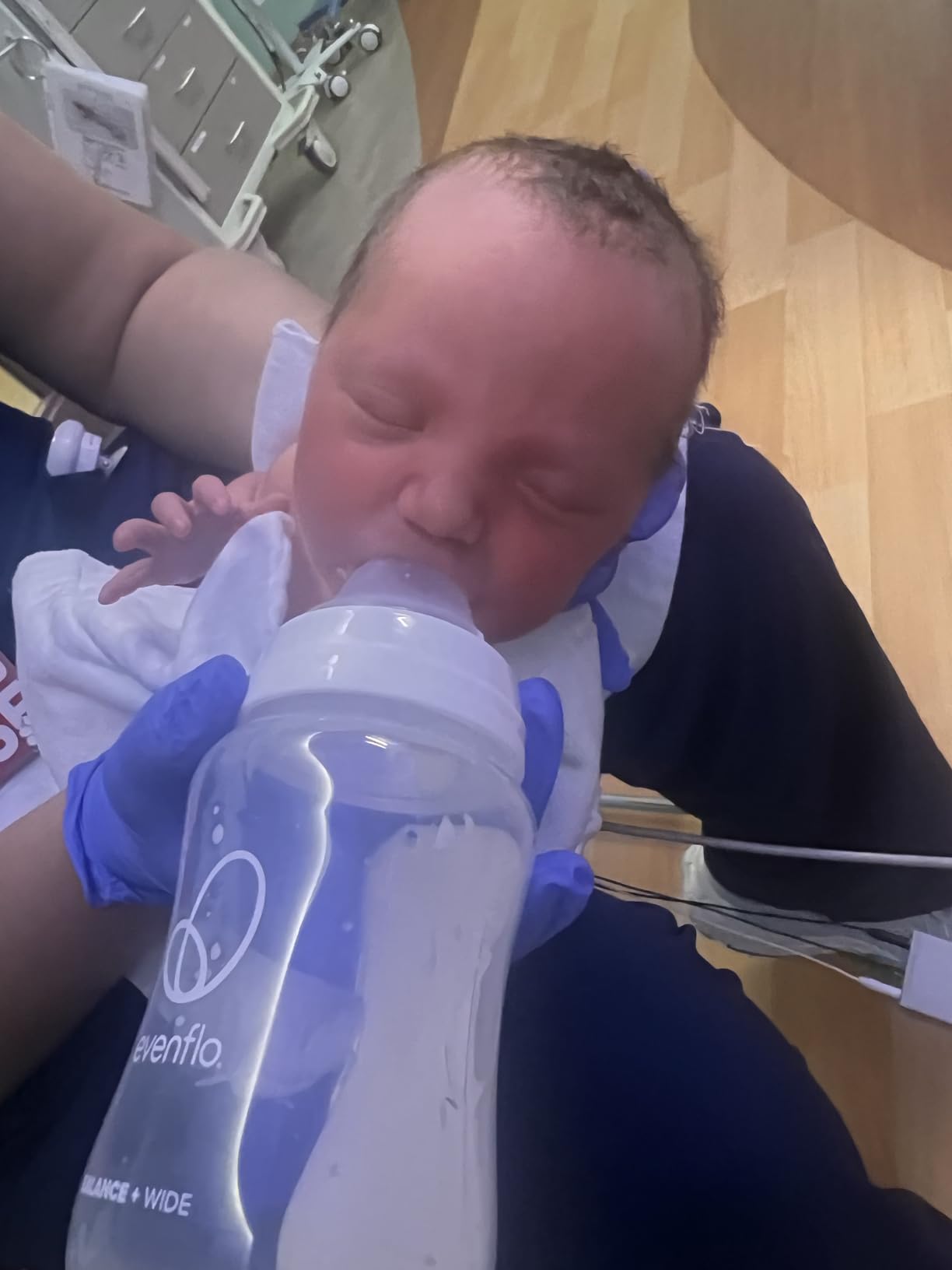Evenflo Feeding Premium Proflo Venting Balance Plus Wide Neck Baby, Newborn and Infant Bottles - Helps Reduce Colic - 9 Ounce (Pack of 6) customer photo 2