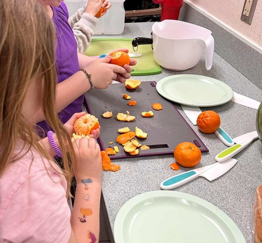 Tovla Jr. Kid Safe Knife Set for Real Cooking | Toddler Knives | Ages 4-12 customer photo 2