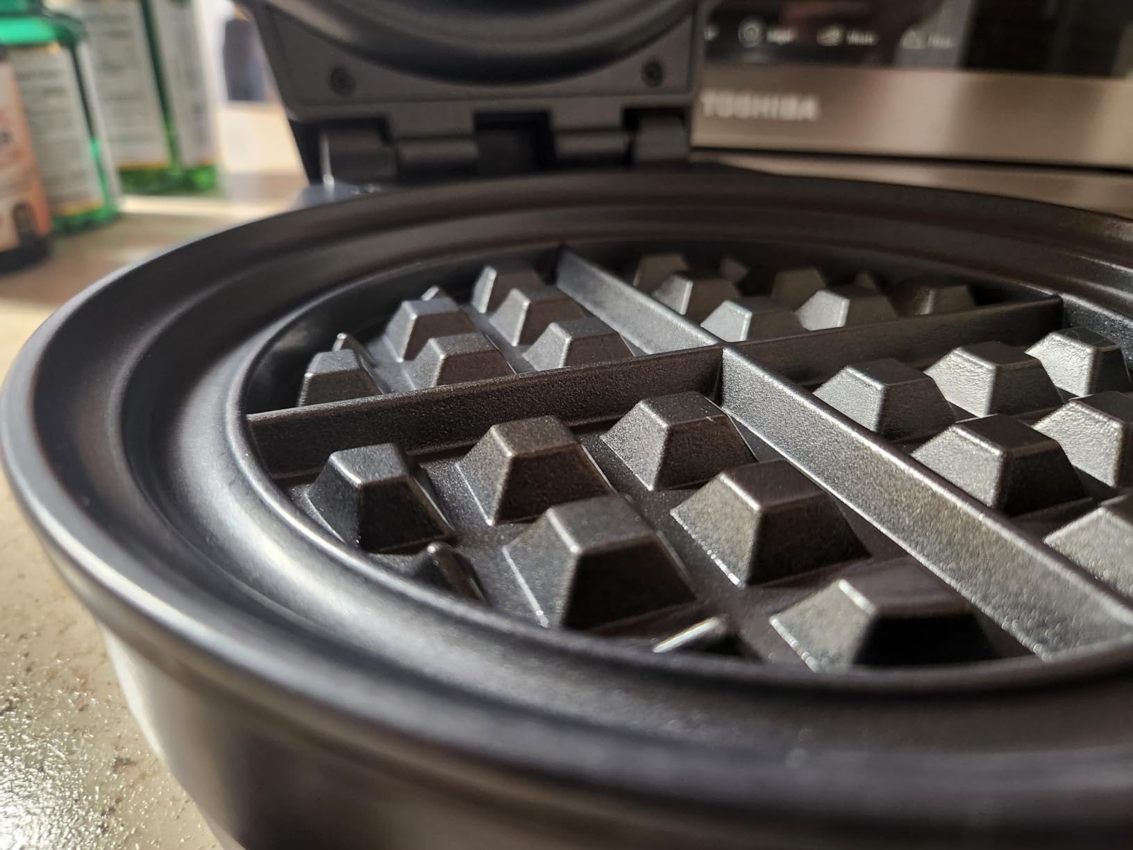 Chefman Rotating Belgian Waffle Maker, 180° Flip Iron w/ Non-Stick Plates, Adjustable Timer, Locking Lid, & Drip Plate, Space Saving Storage, Mess-Free Breakfast, Stainless Steel/Black customer photo 1