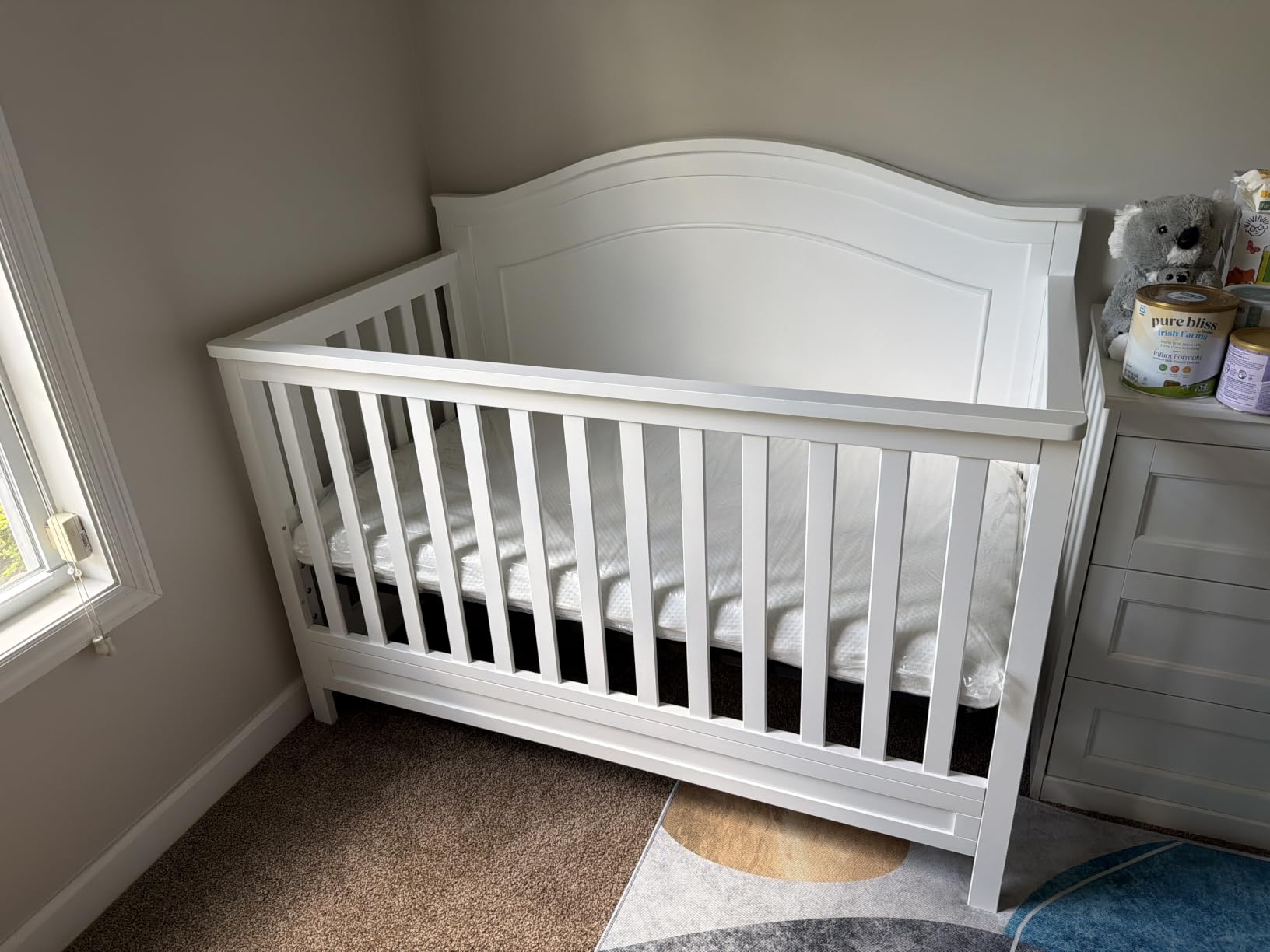 DaVinci Charlie 4-in-1 Convertible Crib, GREENGUARD Certified, White customer photo 1