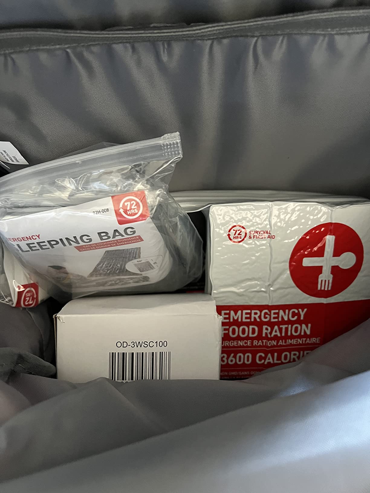 72 HRS Deluxe Emergency Survival Kit - Heavy Duty 72 Hour Bag Survival Kit for Earthquake, Hurricane, Tsunami, Winter, Blackout - Includes Emergency First Aid Kit, Water, Food customer photo 1
