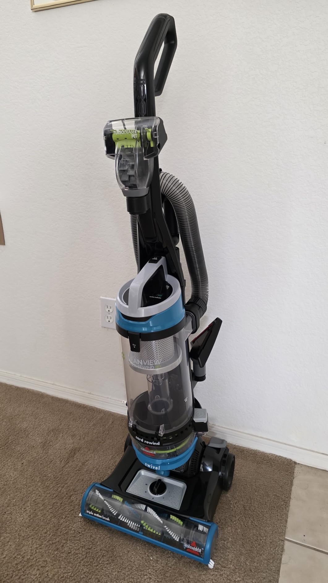 Bissell 2254 CleanView Swivel Rewind Pet Upright Bagless Vacuum, Automatic Cord Rewind, Swivel Steering, Powerful Pet Hair Pickup, Specialized Pet Tools, Large Capacity Dirt Tank, Teal customer photo 1