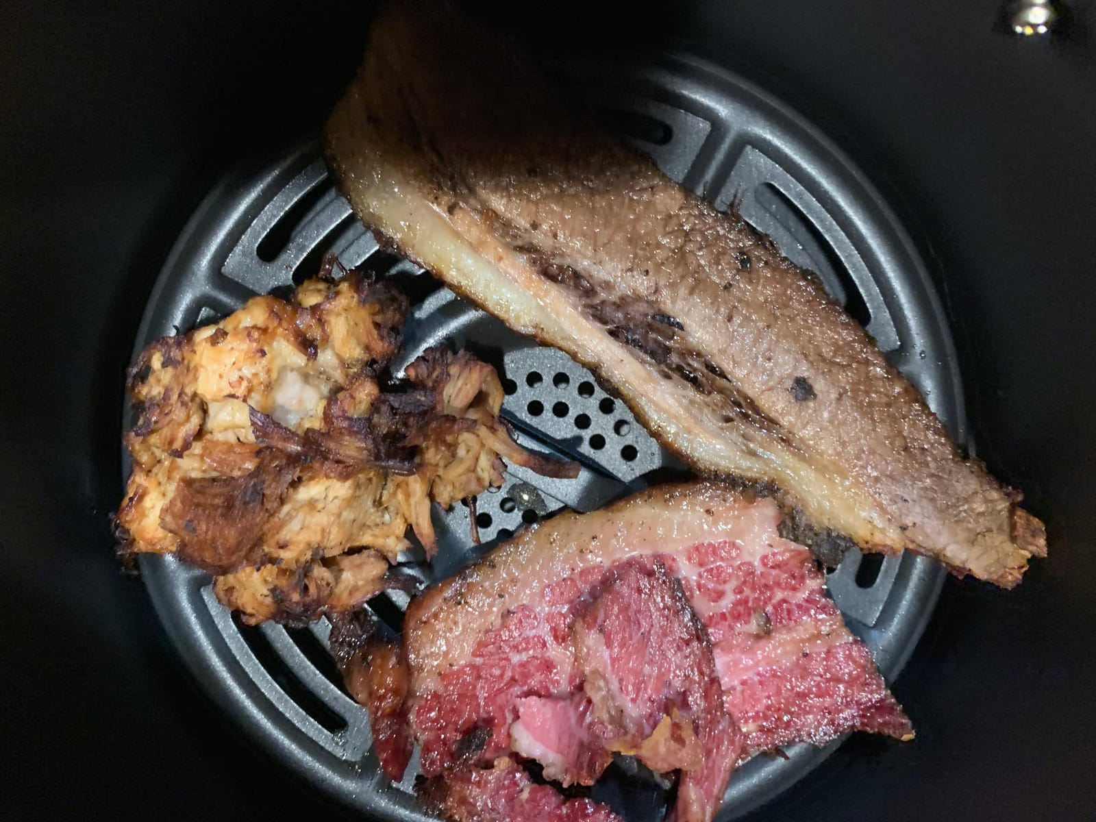 Ninja AF101 Air Fryer, 4 Qt Capacity, 4-in-1 Crisp, Roast, Reheat, Dehydrate, Dishwasher Safe Parts, 105°F-400°F, 1550 Watt, Grey customer photo 2