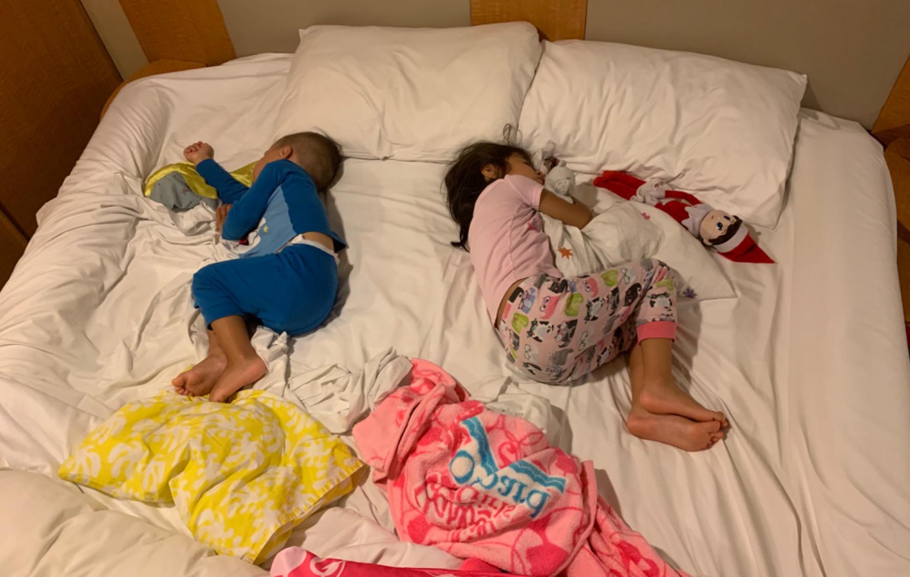Hiccapop 2-Pack, Inflatable Bed Bumper for Toddlers, Travel Bed Rails customer photo 1