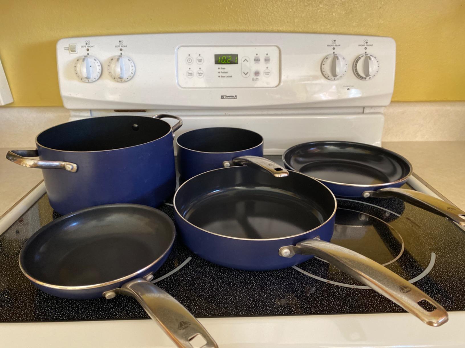 Blue Diamond 14 Piece Cookware Set, Diamond Infused PFAS & PFOA-Free Ceramic Nonstick Pots and Pans, Durable, Non Toxic, Metal Utensil Safe & Scratch Resistant, Dishwasher & Oven Safe, Blue customer photo 1