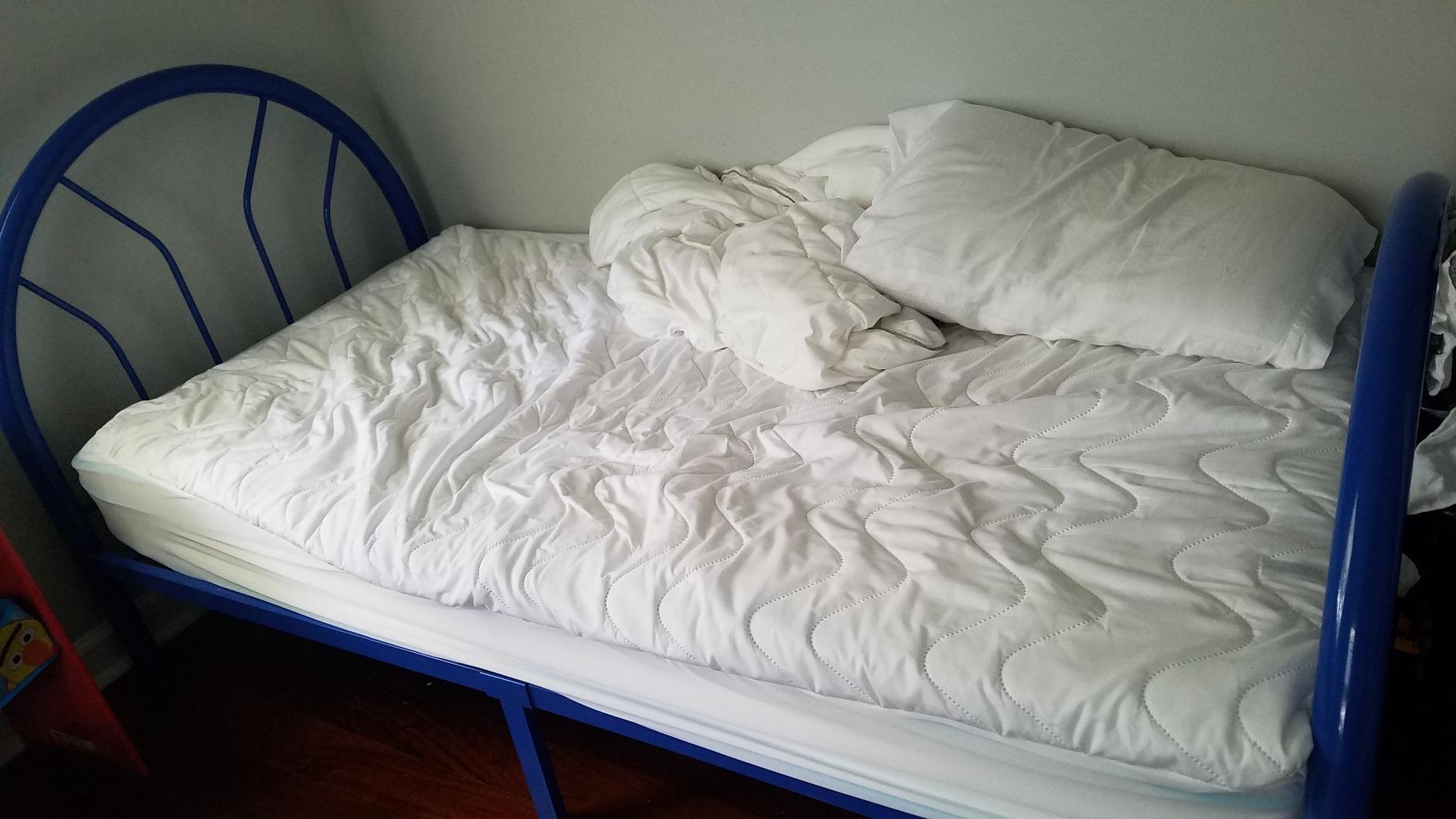 Linenspa 10 Inch Hybrid Mattress - Medium Feel - Queen - Bed in a Box customer photo 1