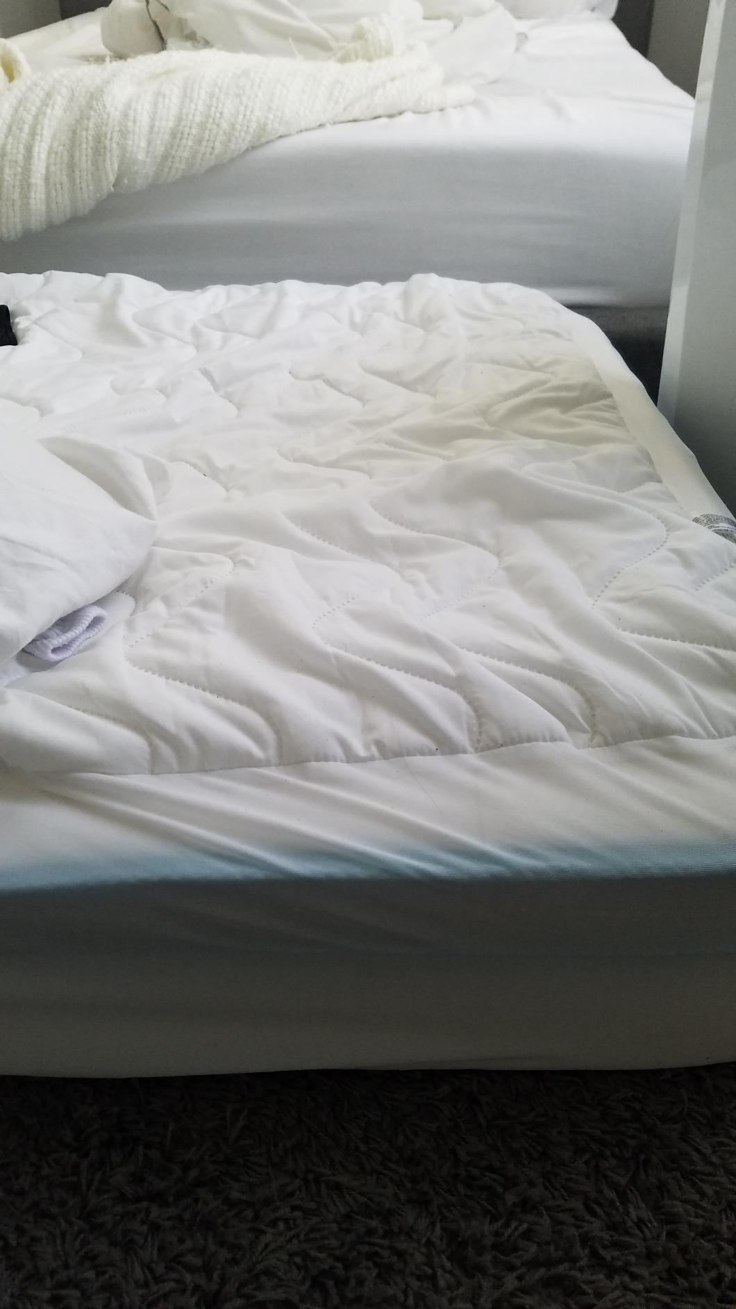 Linenspa 10 Inch Hybrid Mattress - Medium Feel - Queen - Bed in a Box customer photo 2