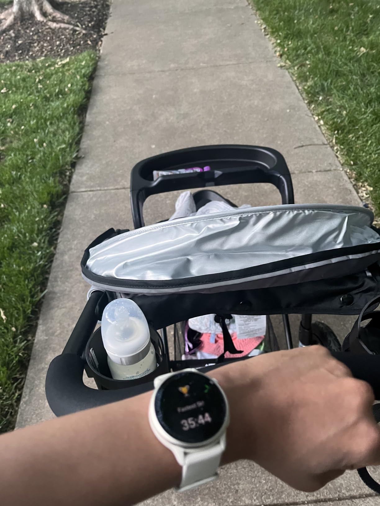 Jeep Classic Jogging Stroller by Delta Children, Grey customer photo 1