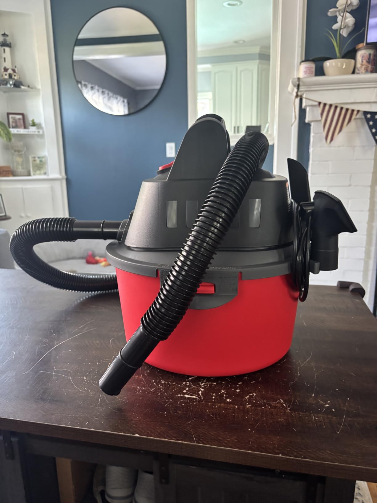 CRAFTSMAN CMXEVBE17250 2.5 Gallon 2.5 Peak HP Wet Dry Shop Vacuum customer photo 2