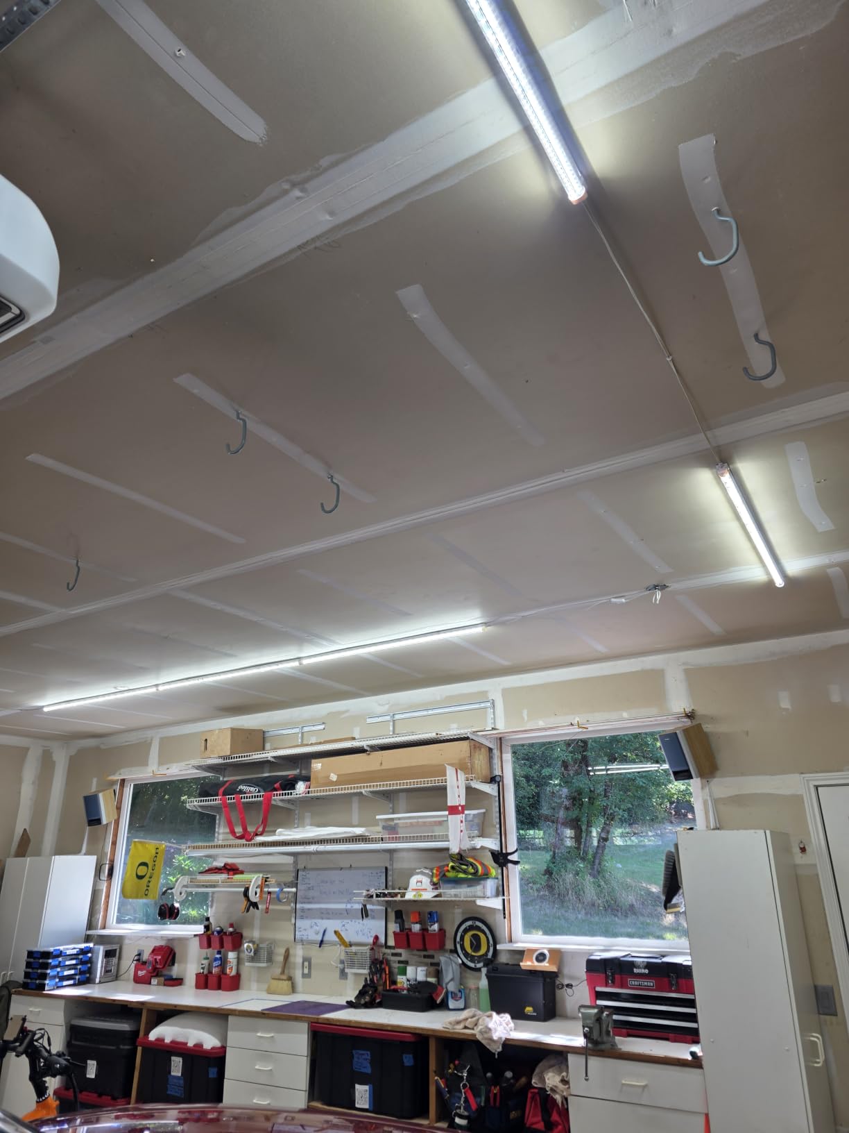 Barrina T8 LED Shop Lights 8FT, 72W 10000LM 5000K, High Output, 10 Packs customer photo 2
