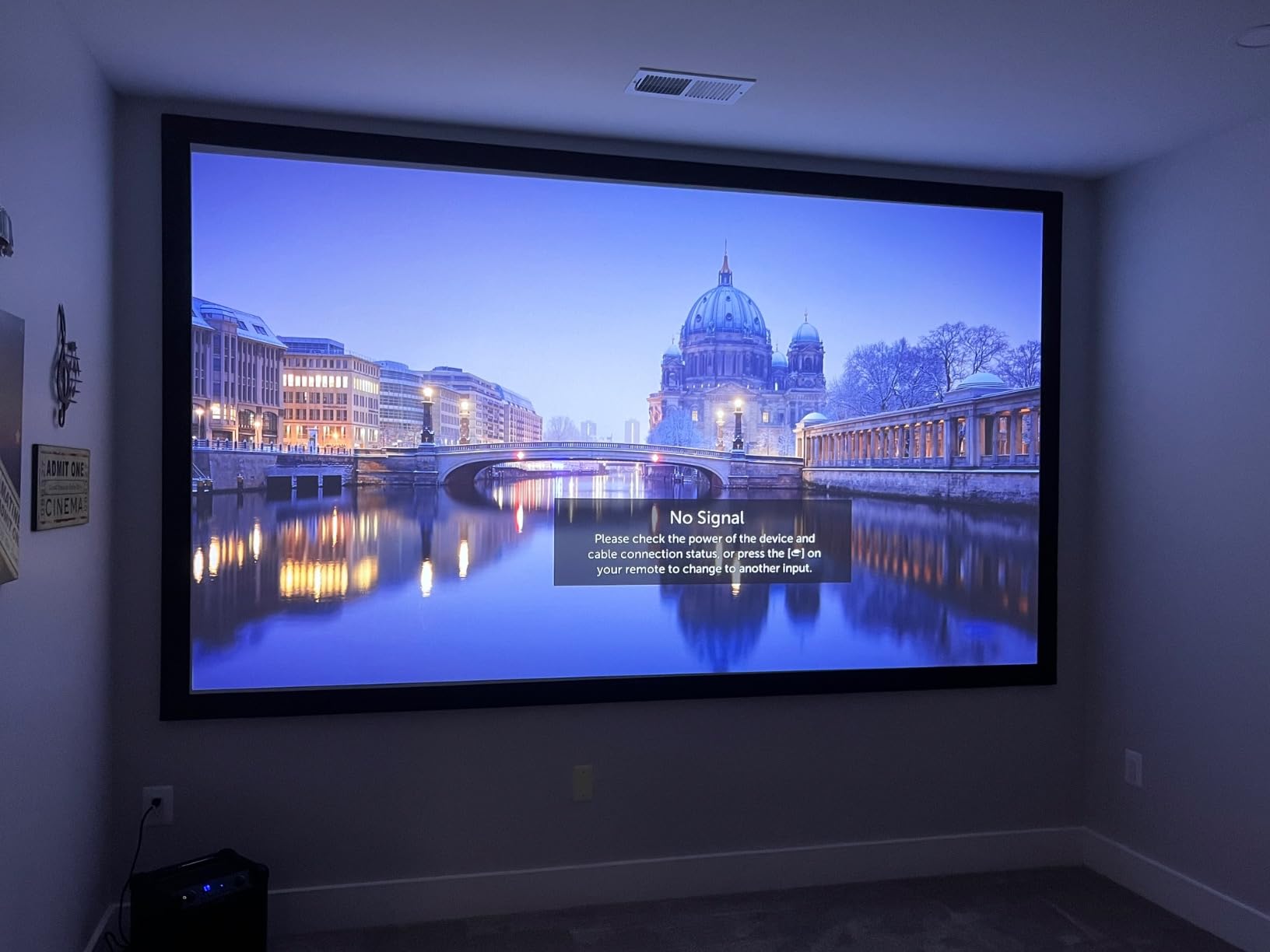 LG CineBeam UHD 4K Projector HU70LA - DLP Home Theater Smart Projector with Alexa Built-In, White customer photo 2