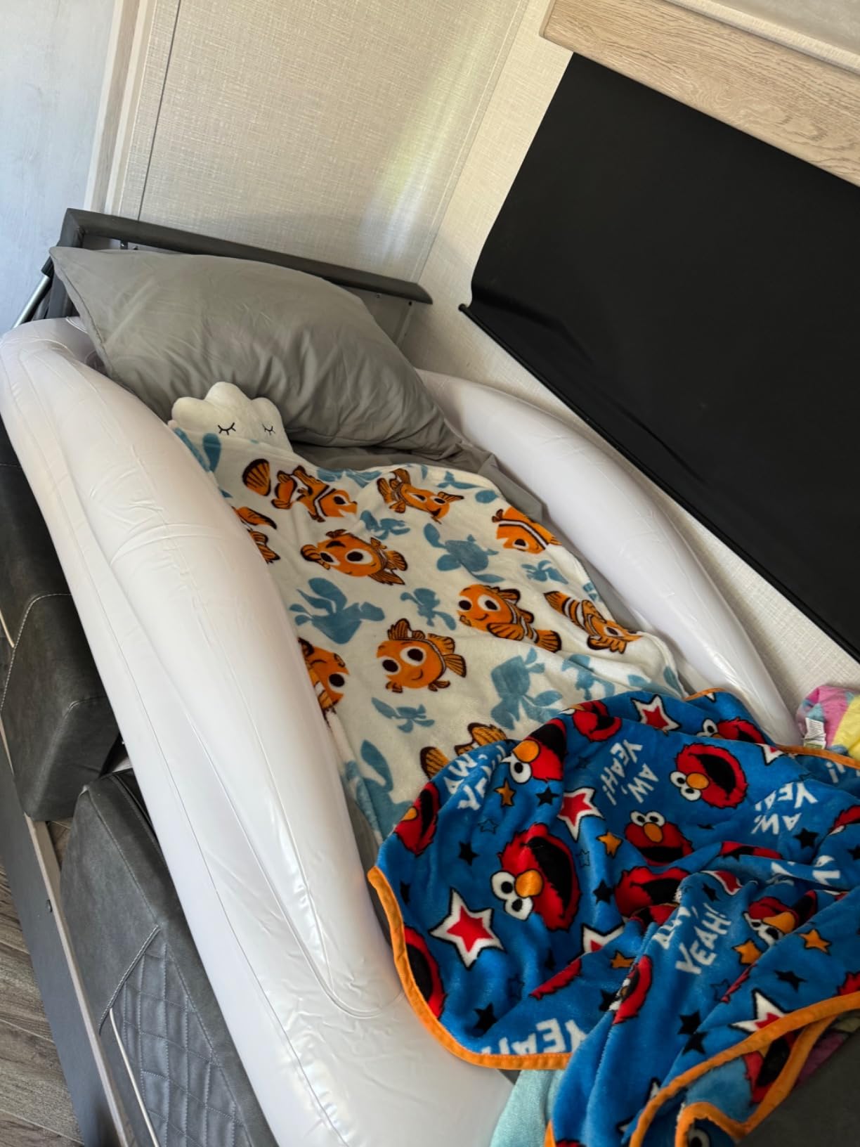 Inflatable Toddler Travel Bed – Kids Blow Up Air Mattress + Safety Bumpers customer photo 1