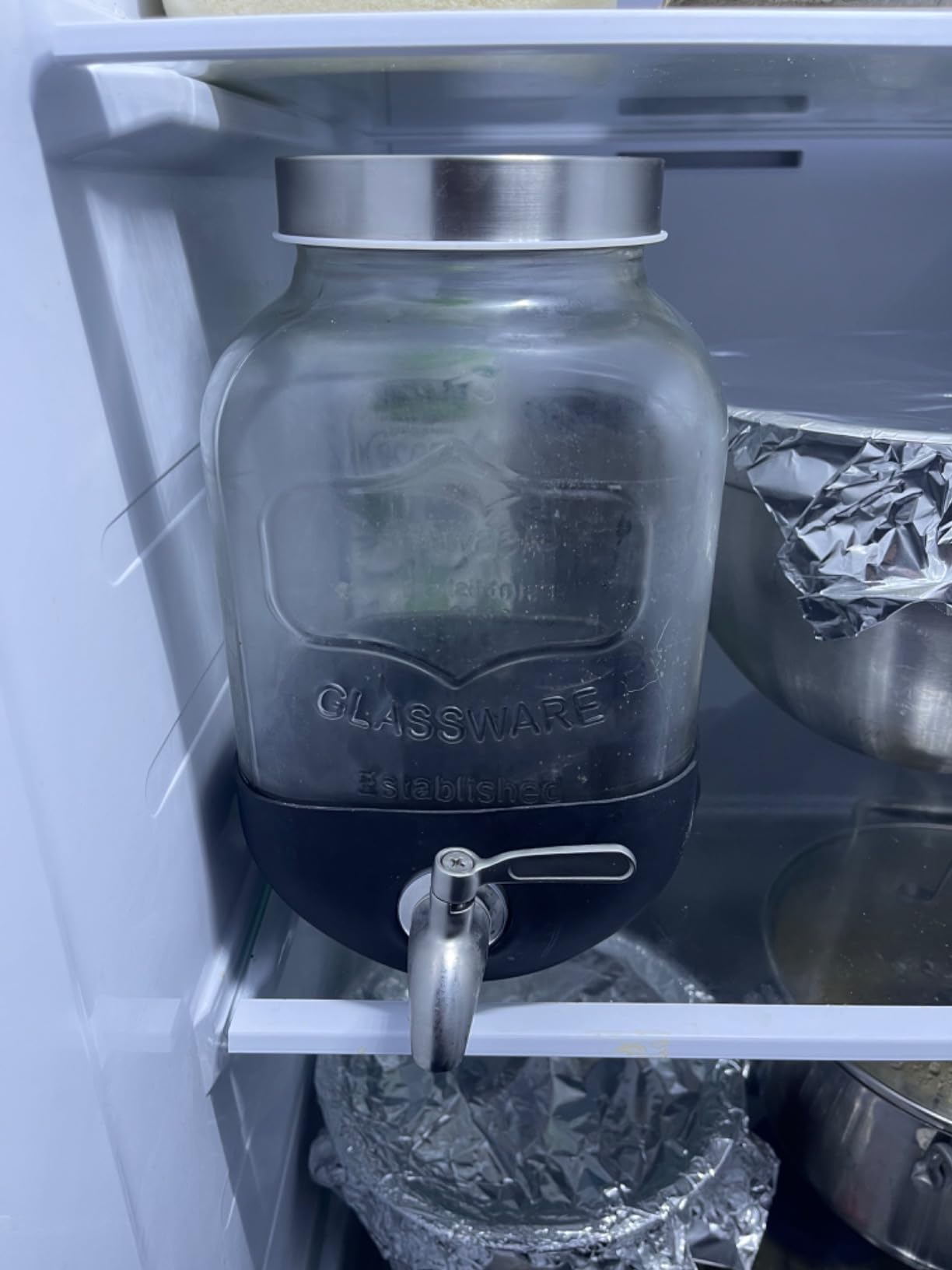 Zulay 1 Gallon/128oz Cold Brew Maker – Thick Glass Cold Brew Pitcher with Stainless Steel Filter, Lid & Spout – Large Cold Brew Coffee Maker - Iced Coffee & Sun Tea Pitcher for Fridge – Silver customer photo 1