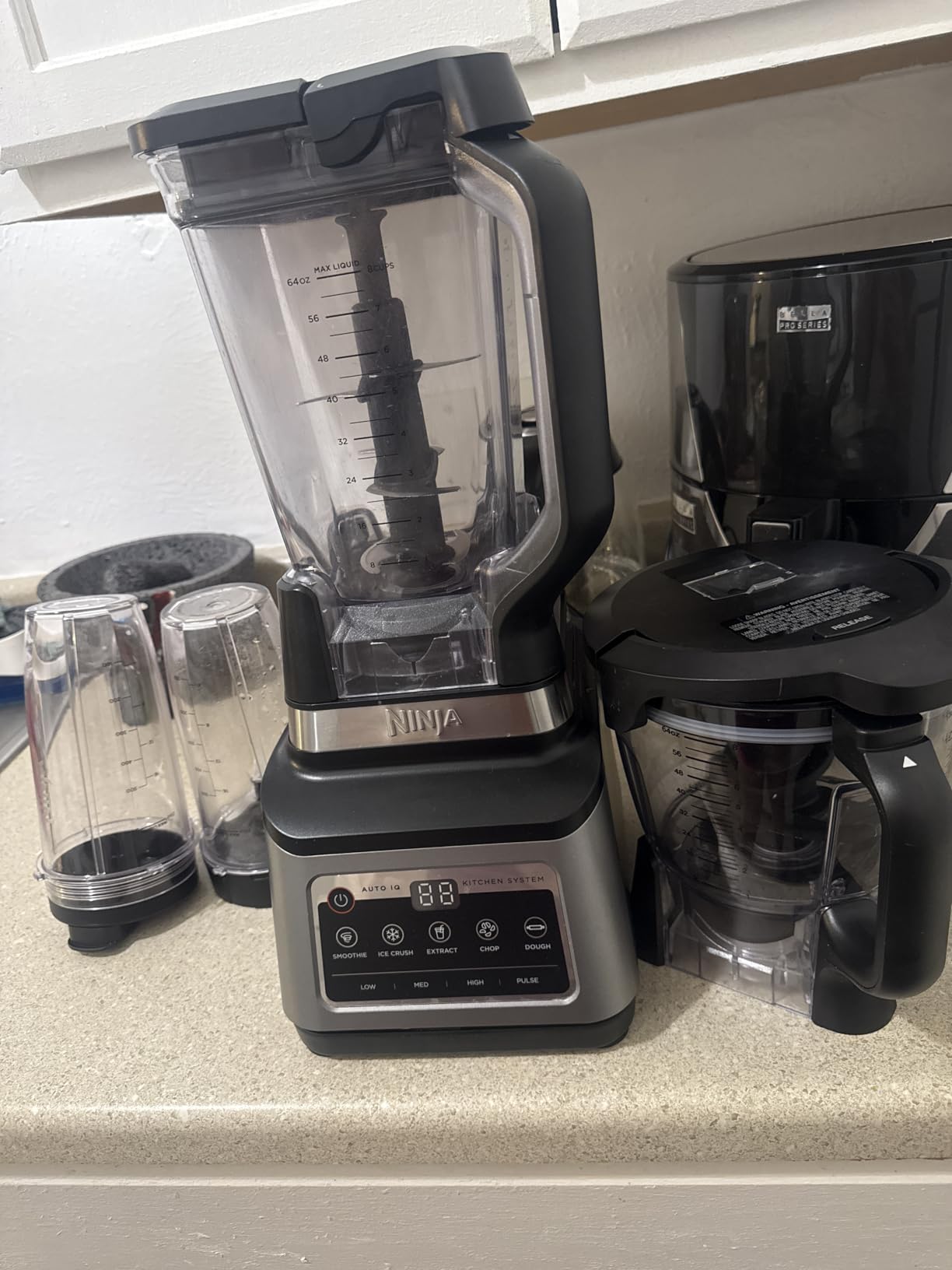 Ninja BN801 Professional Plus Kitchen System, 1400WP, Auto-iQ, Grey customer photo 1