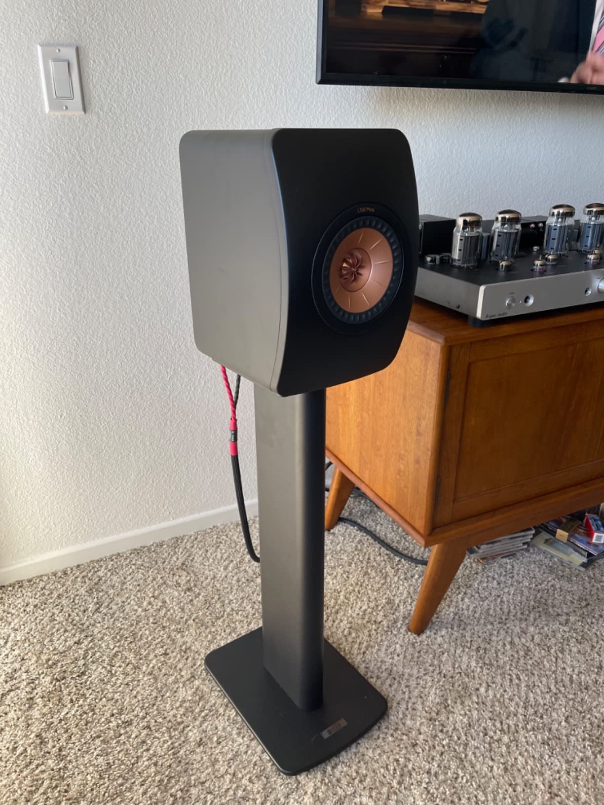 KEF LS50 Meta Bookshelf Speakers (Pair, Carbon Black) - Passive HiFi Audiophile Bookshelf Speaker with Metamaterial Uni-Q Driver customer photo 1