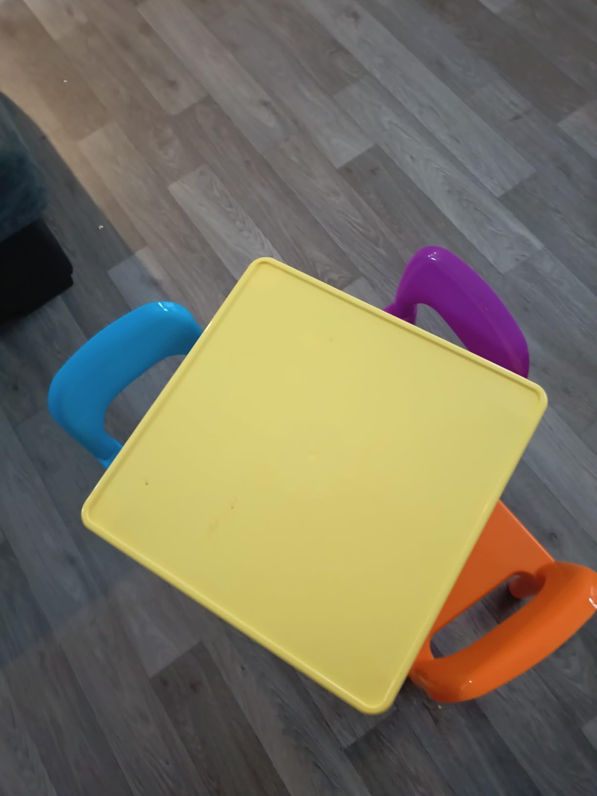 ZENY Kids Plastic Table and 4 Chairs Set, Multicolor Play Room Furniture for Reading, Train, Art, Crafts, Play customer photo 2
