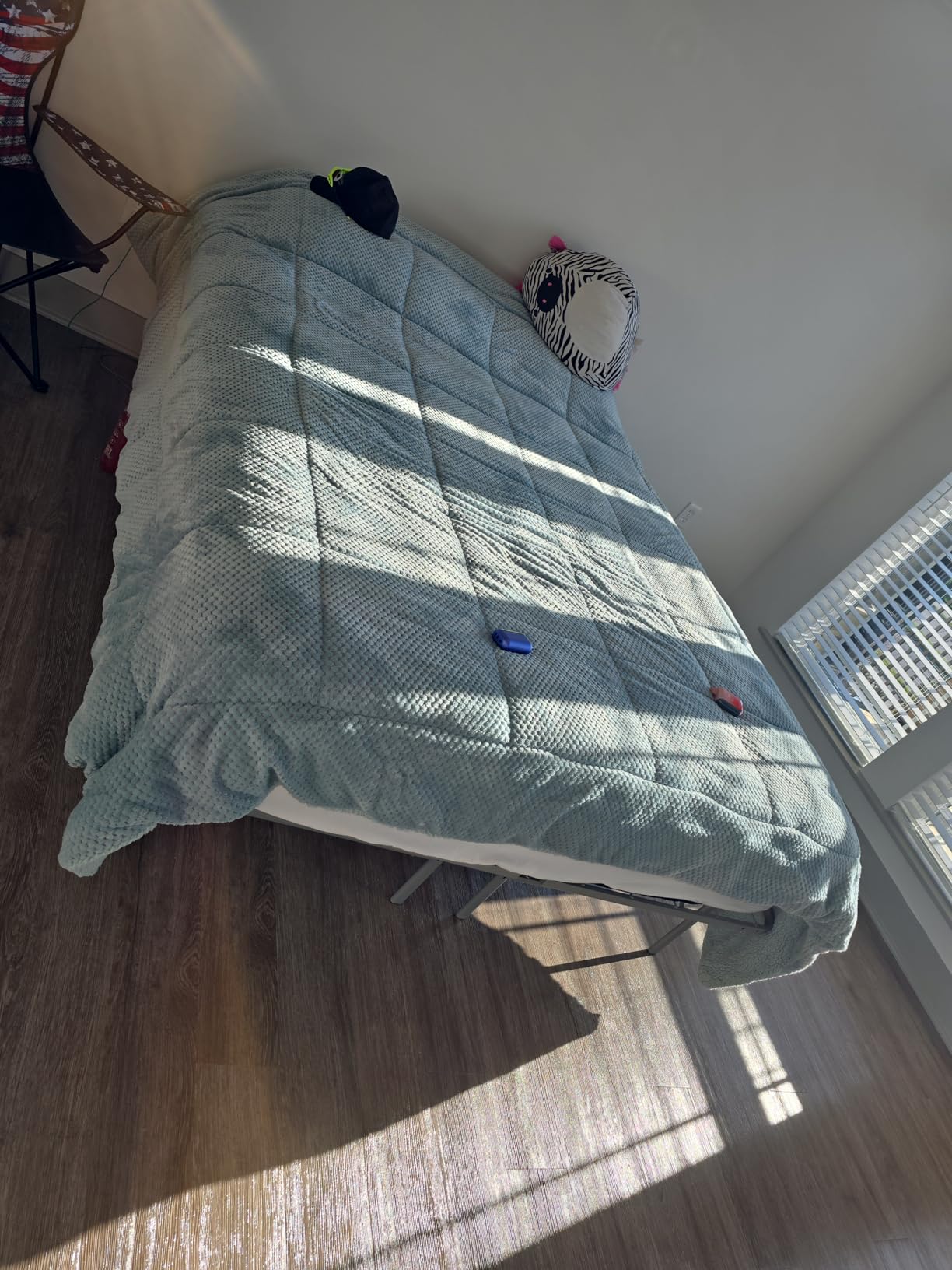 KASENTEX Queen Comforter, Warm Reversible Sherpa, Excalibur Grey customer photo 1