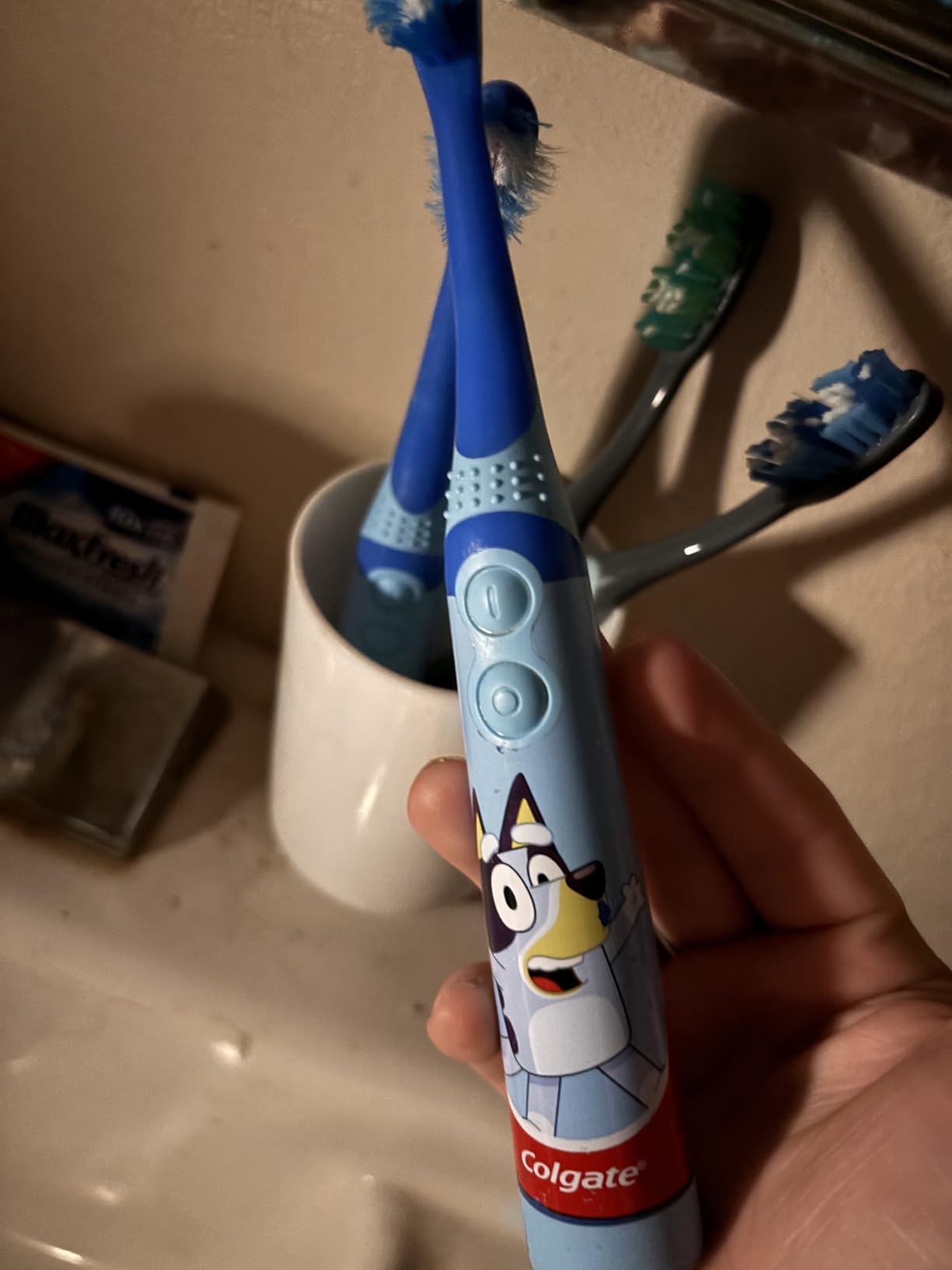 Colgate Kids Battery Powered Toothbrush, Kids Battery Toothbrush with Included AA Battery, Extra Soft Bristles, Flat-Laying Handle to Prevent Rolling, Unicorn Toothbrush, 1 Pack customer photo 2