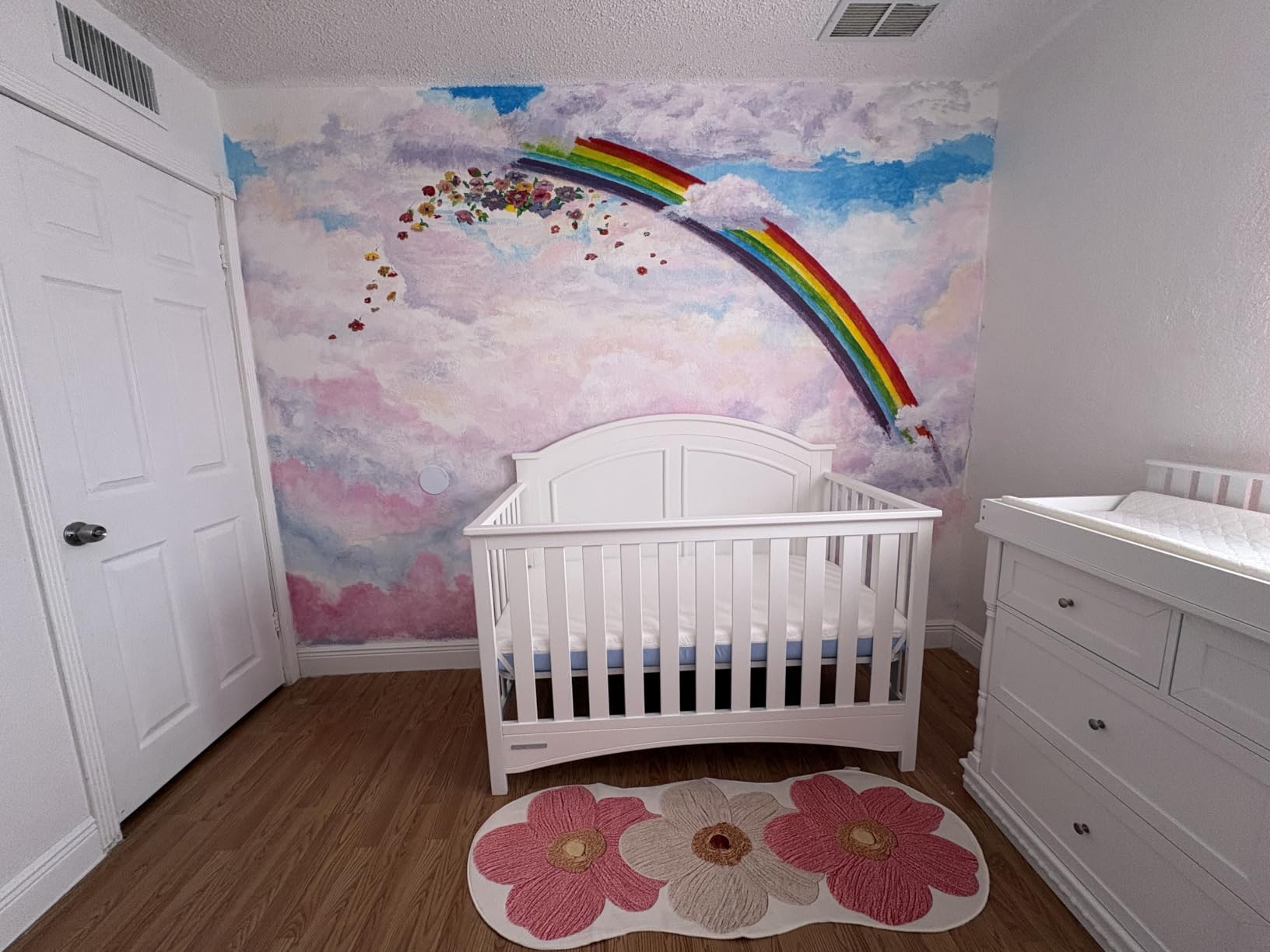 Delta Children Perry 6-in-1 Convertible Crib - Greenguard Gold Certified, Bianca White customer photo 1