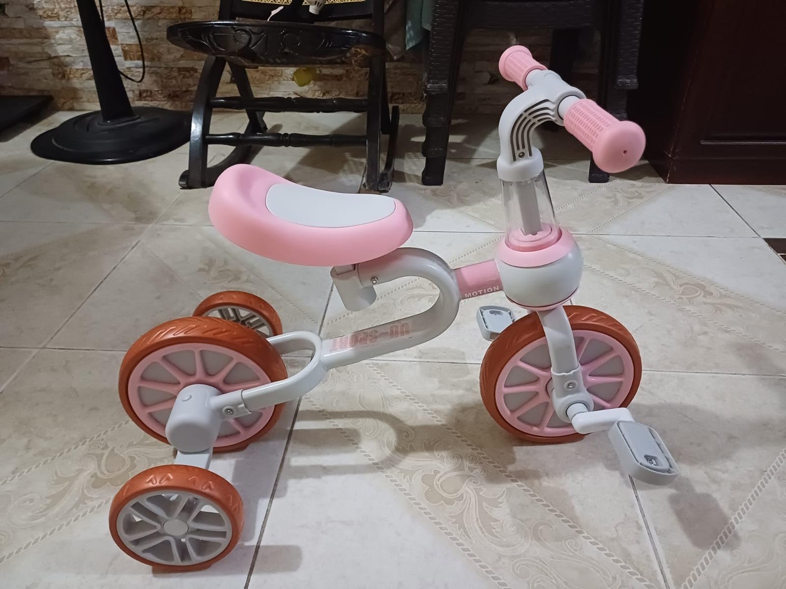 XIAPIA 3 in 1 Toddler Bike for 2-4 Year Old Girl Boy, Kids Tricycle with Adjustable Seat, Detachable Pedal and Training Wheels, Baby Balance Bike Trikes Riding Toys, Kids Chirstmas Birthday Gifts Pink customer photo 1