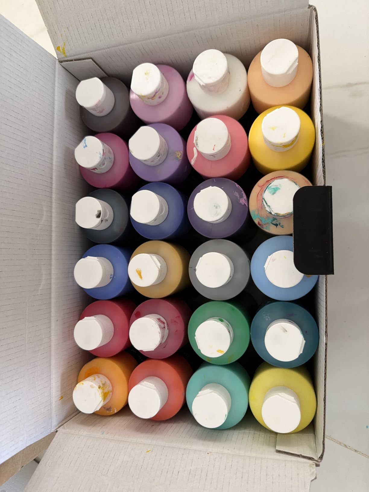 Shuttle Art 18 Colors Acrylic Paint Bottle Set (250ml/8.45oz), Rich Pigmented Bulk Painting Supplies for Artists, Beginners and Kids on Rocks Crafts Canvas Wood Ceramic customer photo 2