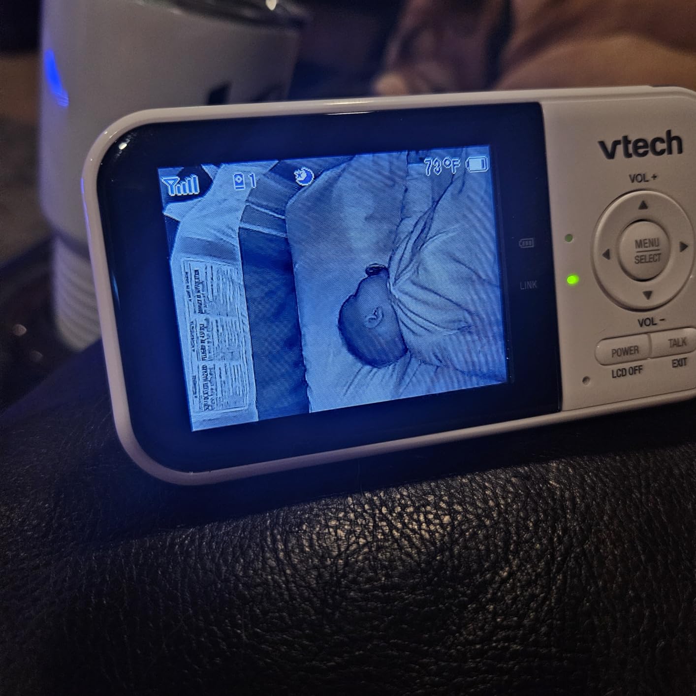 VTech Baby Monitor No WiFi – 19Hr Video Battery, 1000ft Range, Night Vision, Two-Way Talk, Temperature Sensor, Sound-Activated Screen, Lullabies | VM819 customer photo 1