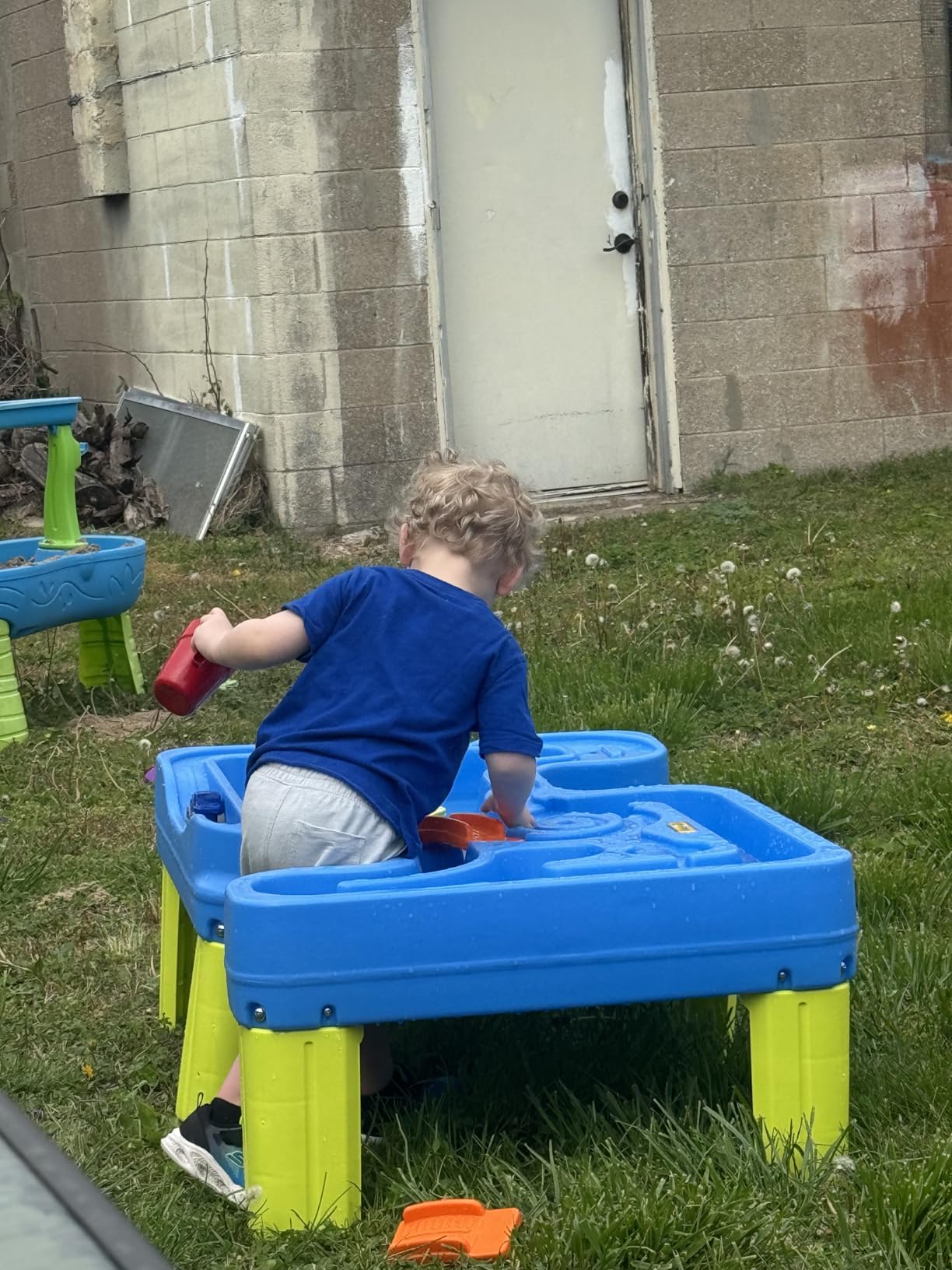 Simplay3 Big River and Roads Water Play Table, Outdoor Activity Table with Track Toys for Toddlers and Kids, 9 Accessories Included, Made in USA customer photo 1