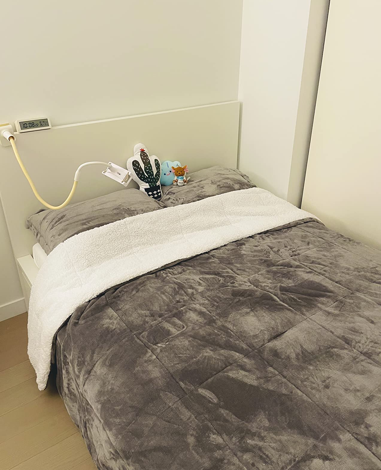 Seward Park Ultra Soft Sherpa Comforter Set Full Queen, Fall Winter All Season Down Alternative Bedding Sets Grey 3 Piece (1 Comforter and 2 Pillow Shams) customer photo 2