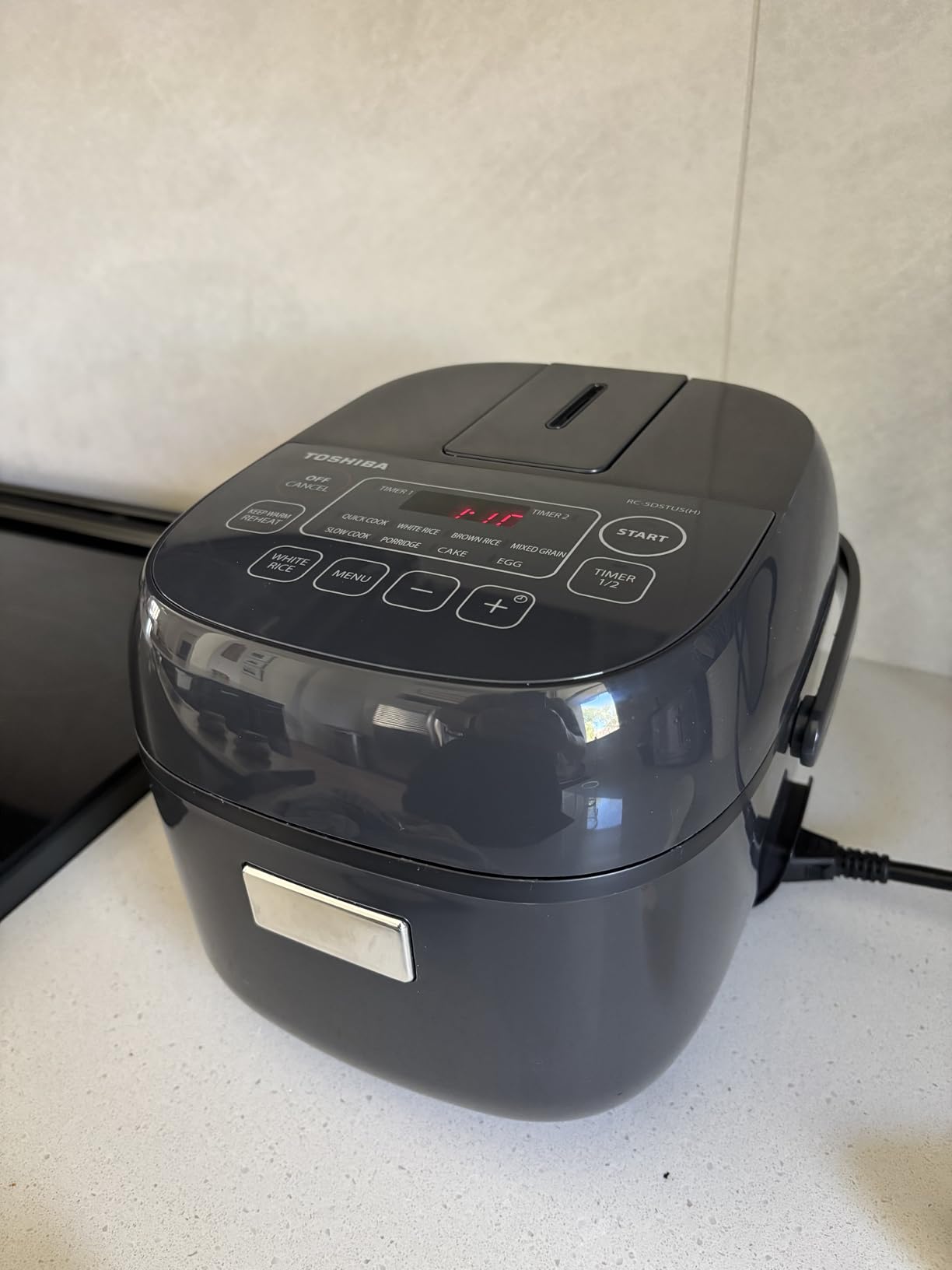 Toshiba Mini Rice Cooker, 3 Cups Uncooked, for 1-3 People, Steamer and Warmer, Fuzzy Logic, One-Touch Cooking, 24-Hour Delay Timer, Auto Keep Warm, White customer photo 1