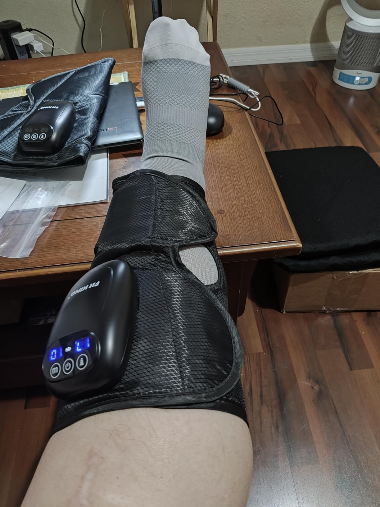 FIT KING Upgraded Cordless Calf Massager for Circulation, Rechargeable Leg Compression Massager for Pain Relief, Relax, Edema & Muscle Recovery, 3 Modes Intensities, Gift for Mom Dad, Athlete customer photo 2