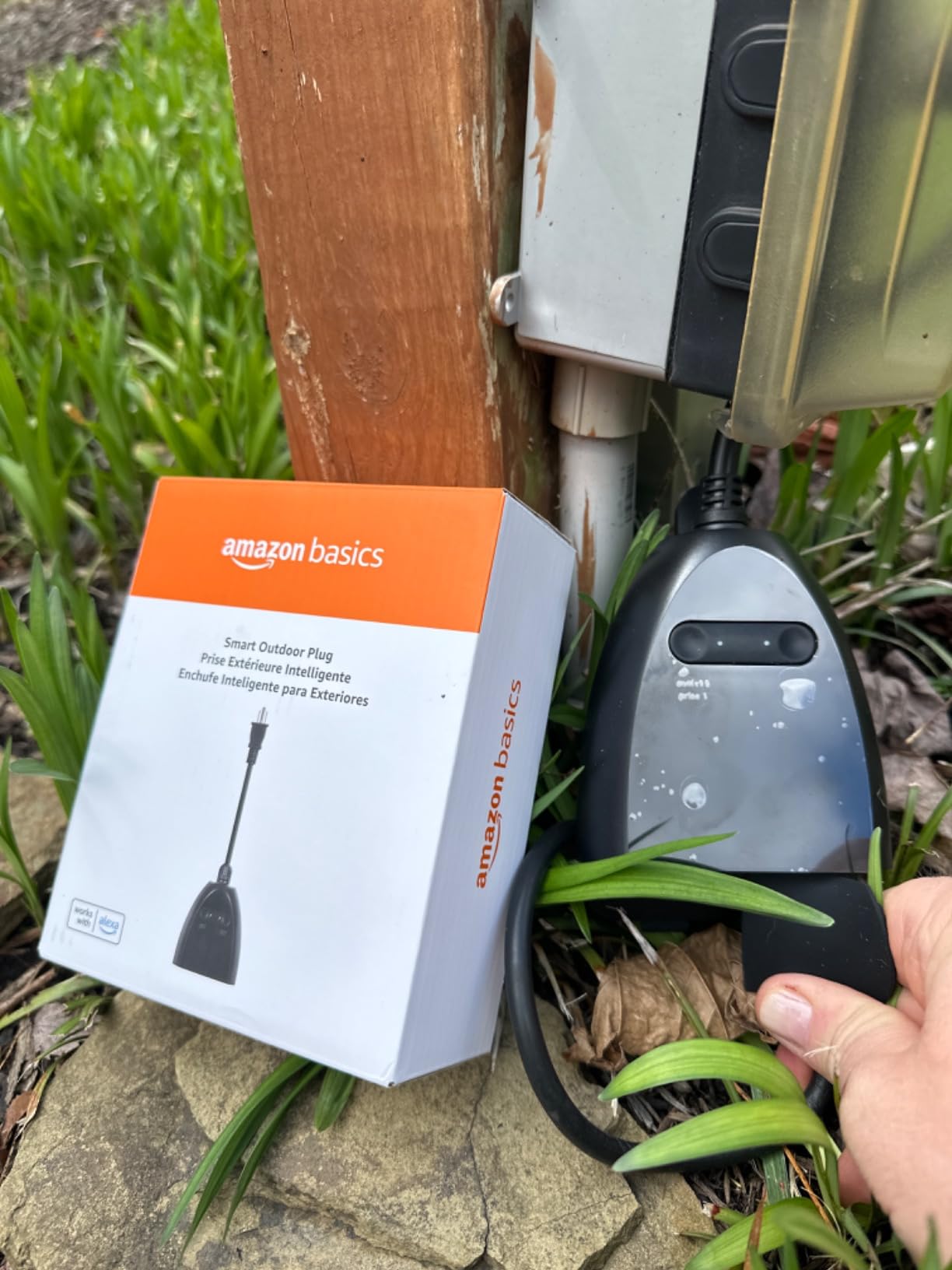 Amazon Basics Outdoor Smart Plug with 2 Individually Controlled Outlets, Works with Alexa Only, Voice Control, Weather Resistant, 2.4 GHz Wi-Fi, No Hub Required, Black customer photo 1