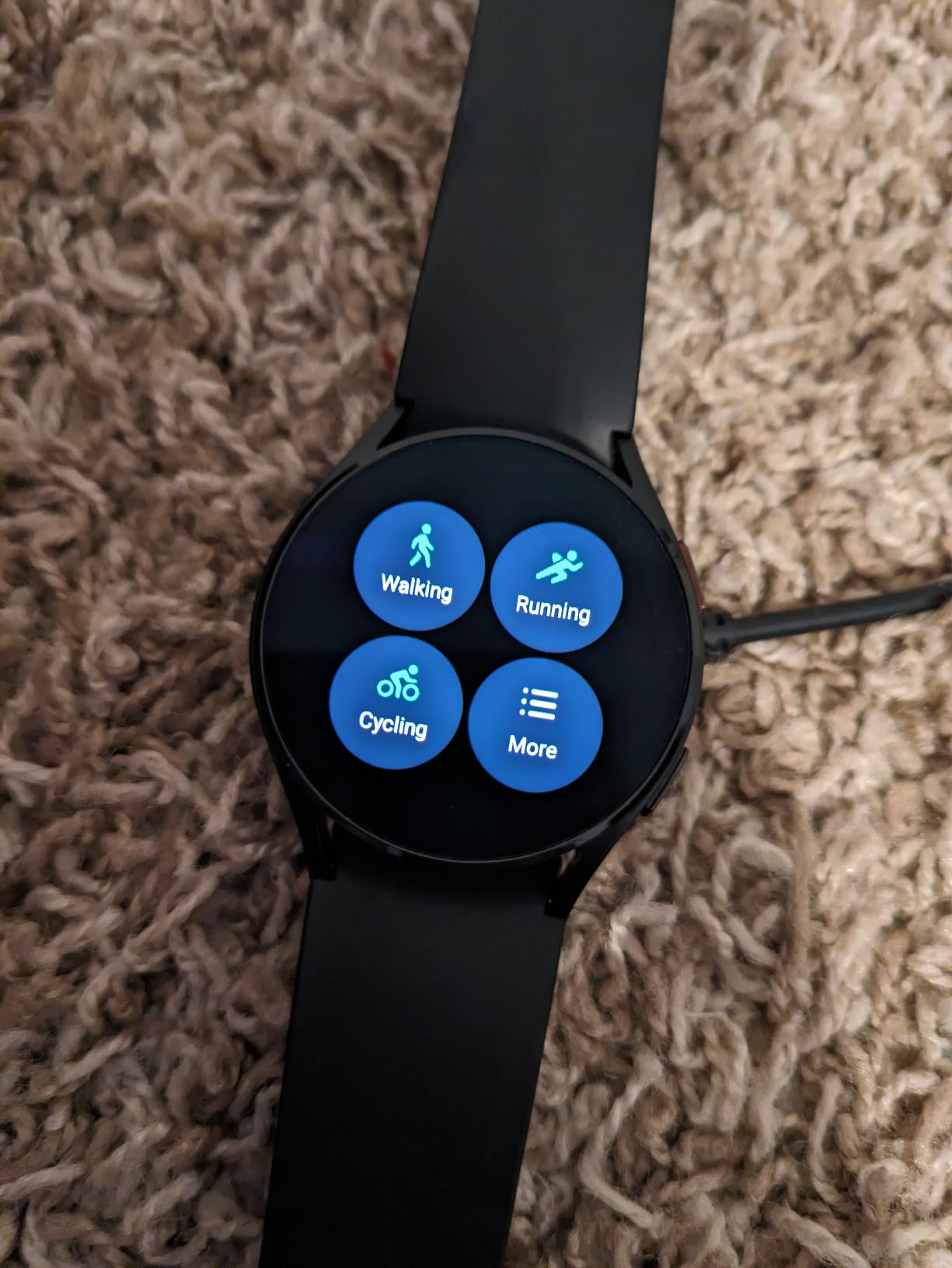 Samsung Galaxy Watch 4 40mm Bluetooth Smartwatch with ECG Heart Monitor, Tracker for Health, Fitness, Running, Sleep Tracking, GPS Fall Detection, US Version, SM-R860NZKAXAA, Black customer photo 2