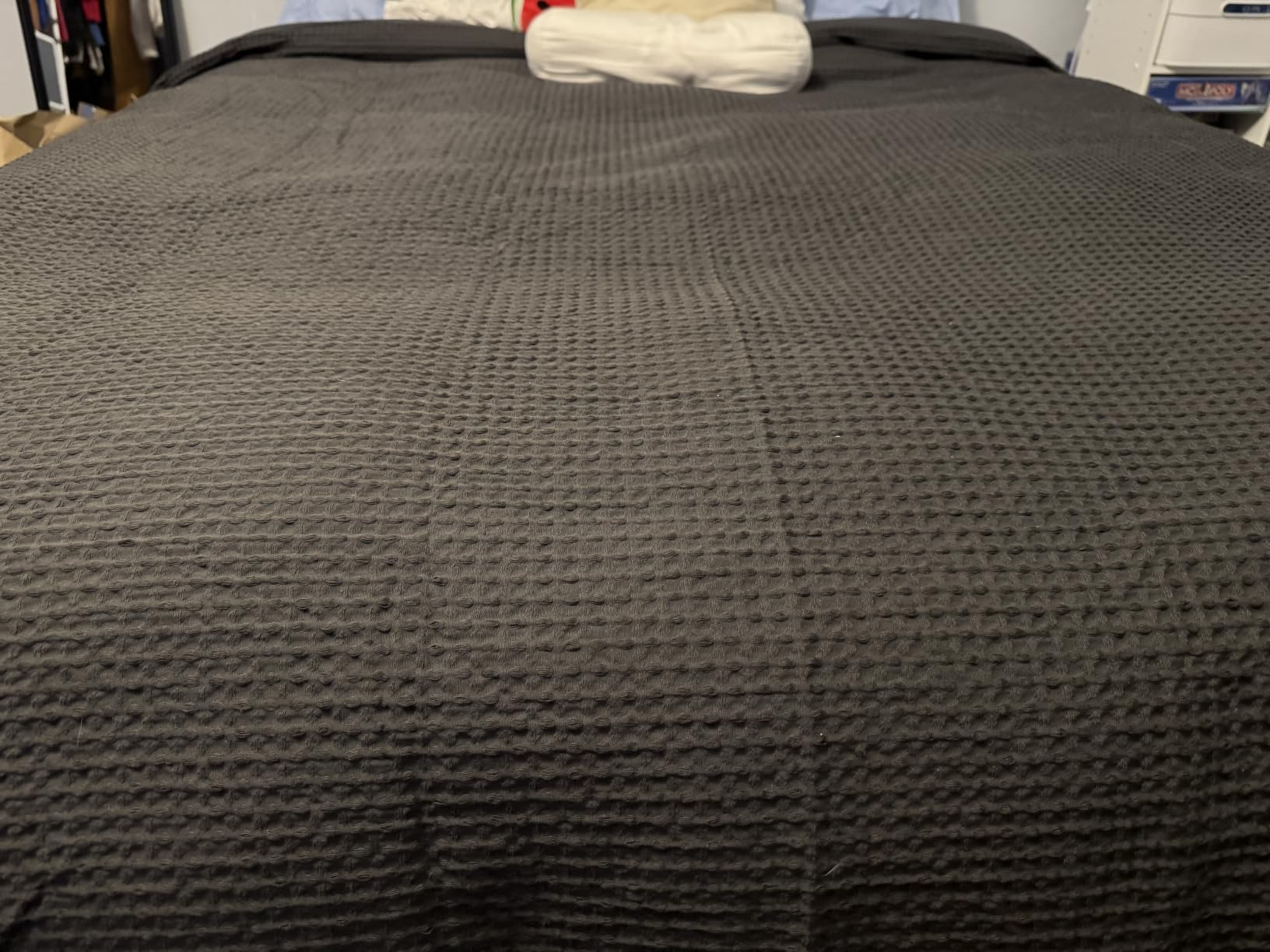 Luxurious Heavyweight Goose Down Feather Fiber Comforter, Exquisite Pinch Pleat Design, Oversize California King/Cal King 108 x 98, 100% Egyptian Cotton, 90 oz Fill Weight, Gray customer photo 2