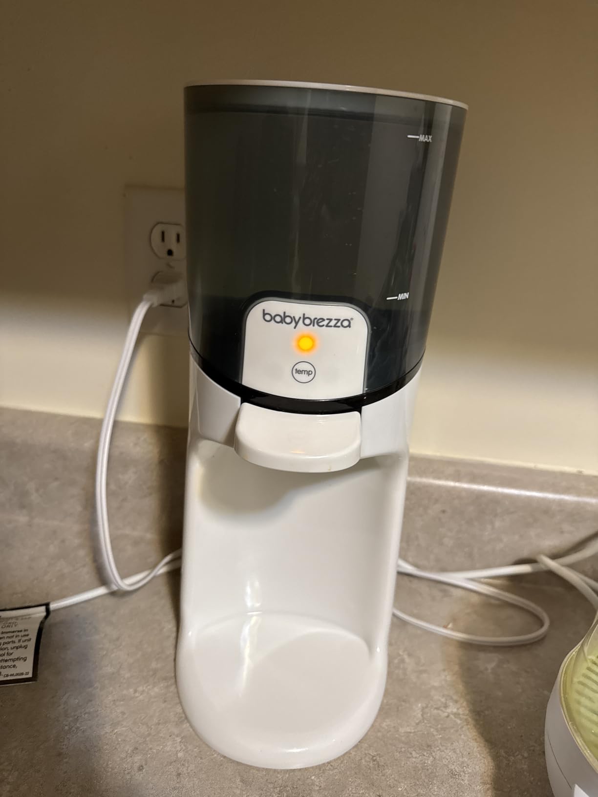 Baby Brezza Instant Baby Bottle Maker with 3 Temperature Settings customer photo 2