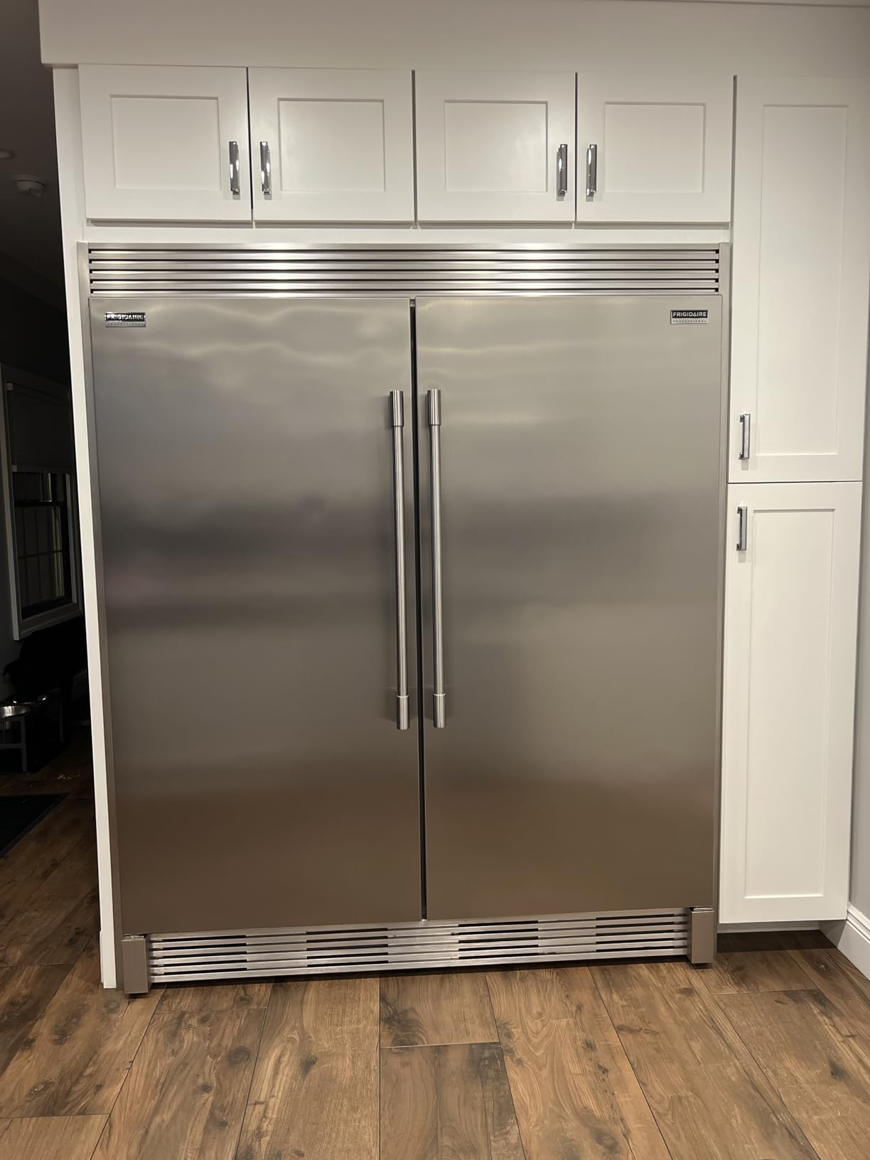 PROFESSIONAL Stainless Steel Refrigerator Freezer Combo & Trim FPRU19F8WF FPFU19F8WF TRMKTEZ2LV79 customer photo 2