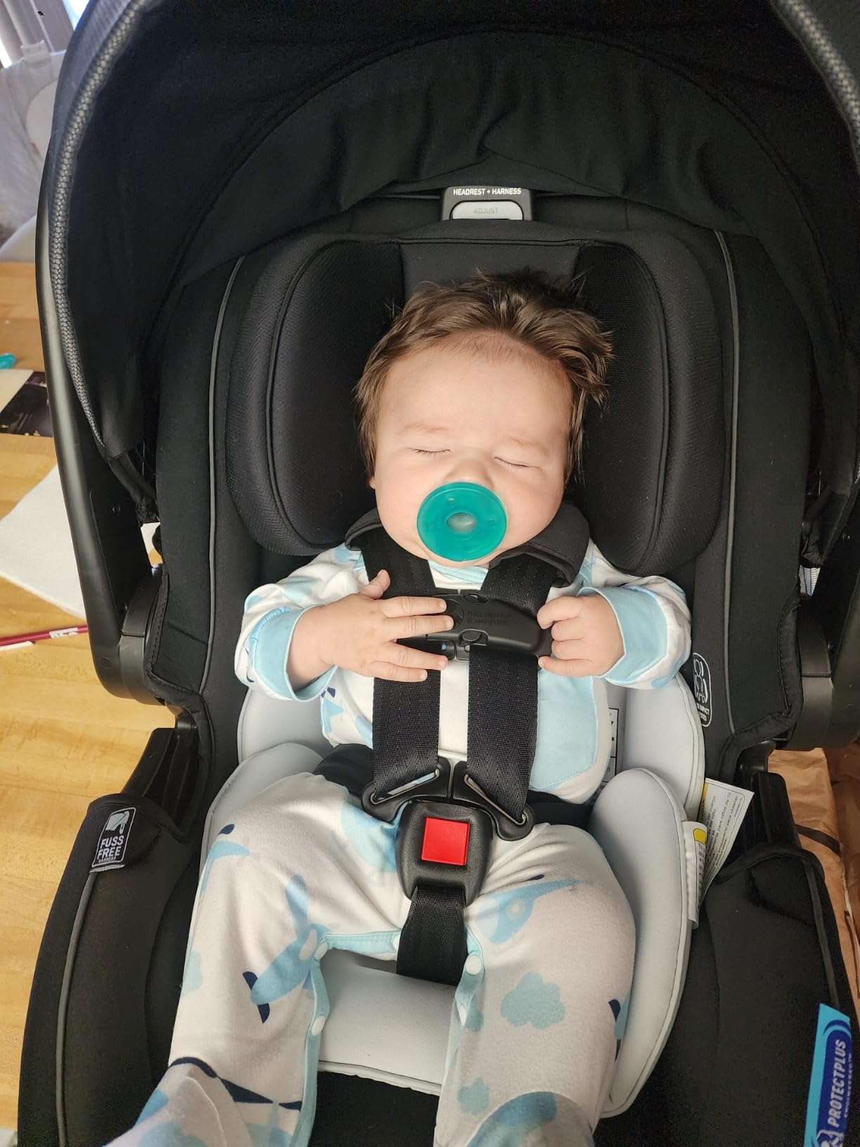 Graco® SnugRide SnugFit DLX Infant Car Seat, Baby Car Seat with Anti Rebound Bar for Extra Safety, SnugLock Easy Install Carseat, Baby Registry Must Have, Gift for New Parents, Maison customer photo 1
