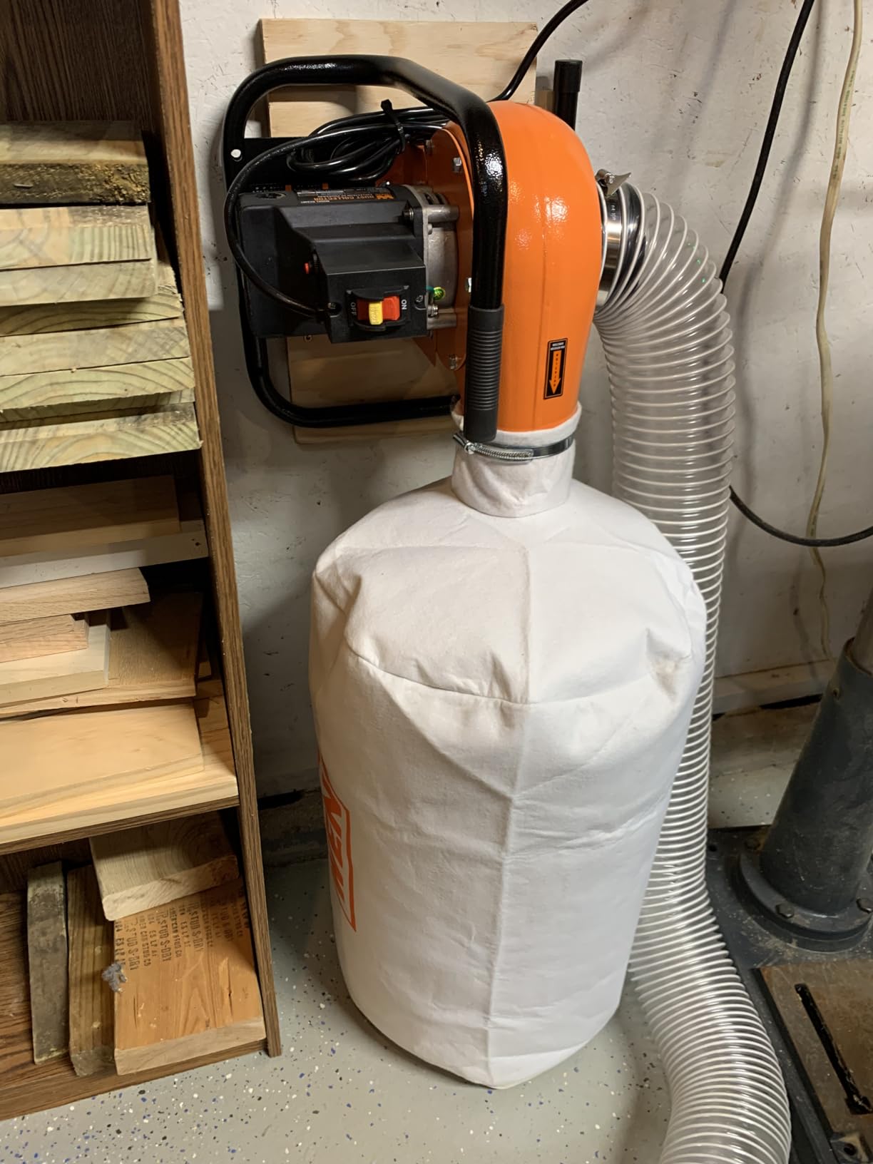 WEN Woodworking Dust Collector, 5.7-Amp Motor with 12-Gallon Bag, Mobile Base, and Optional Wall Mount (DC3401) customer photo 1
